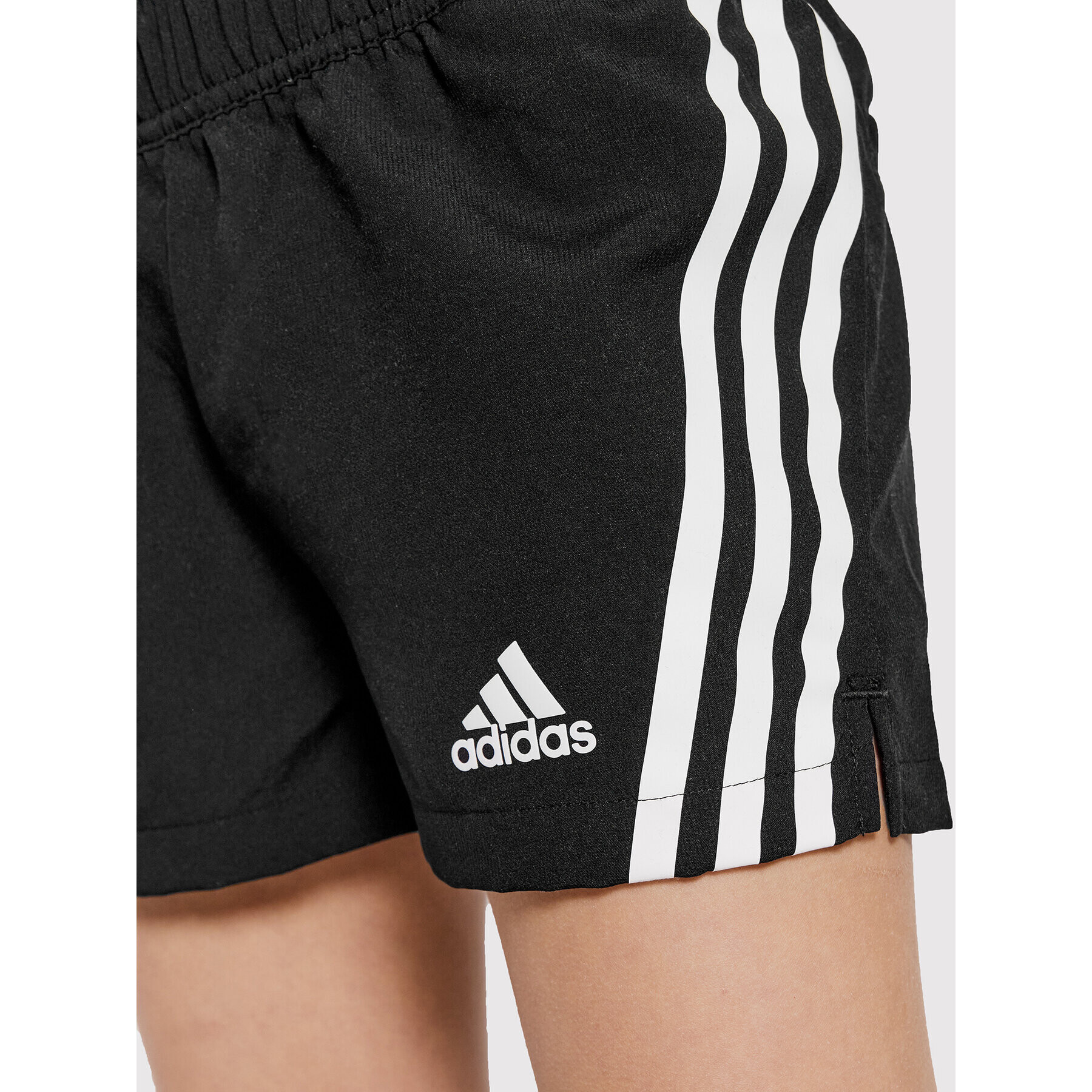 adidas Спортни шорти Aeroready Training 3-Stripes HD4344 Черен Regular Fit - Pepit.bg