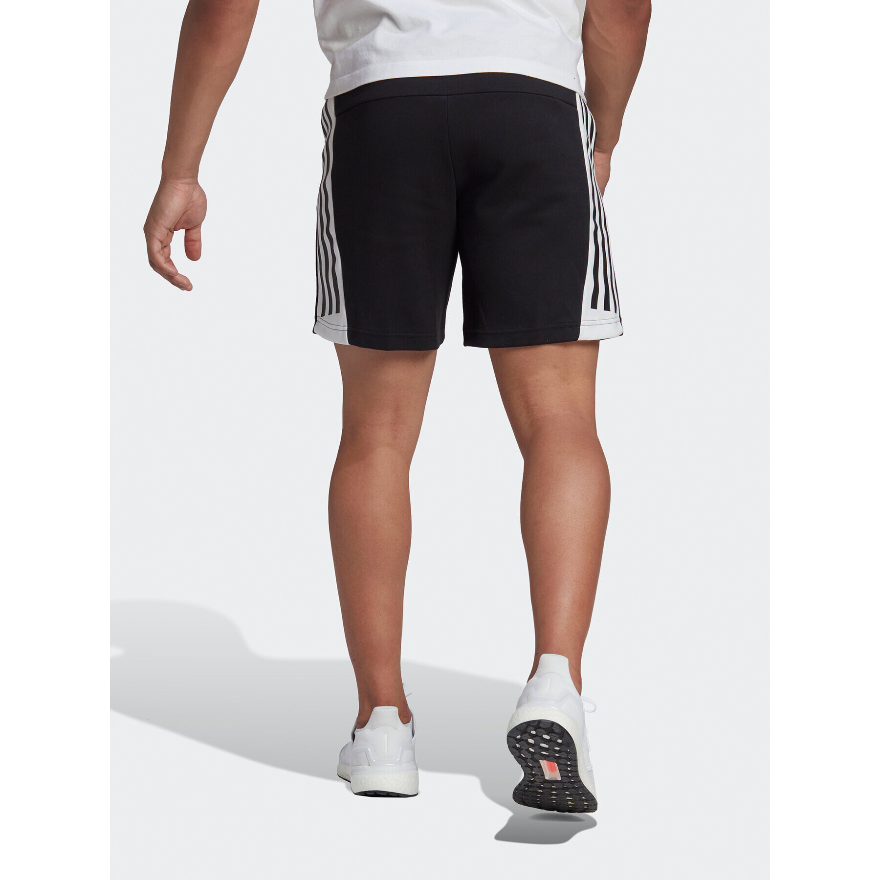 adidas Спортни шорти Future Icons HK4554 Черен Regular Fit - Pepit.bg