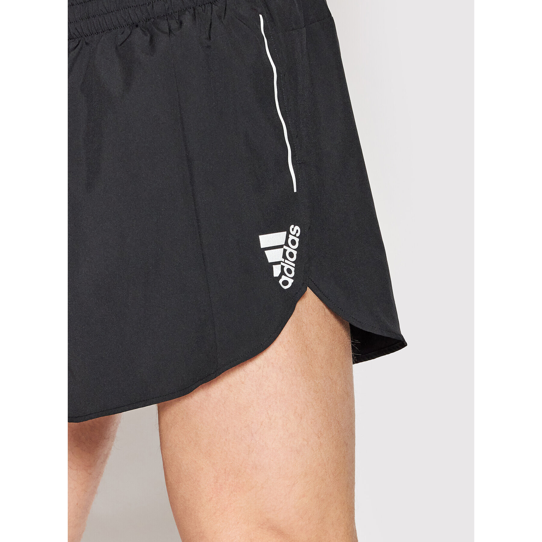 adidas Спортни шорти Own The Run Split H58594 Черен Regular Fit - Pepit.bg