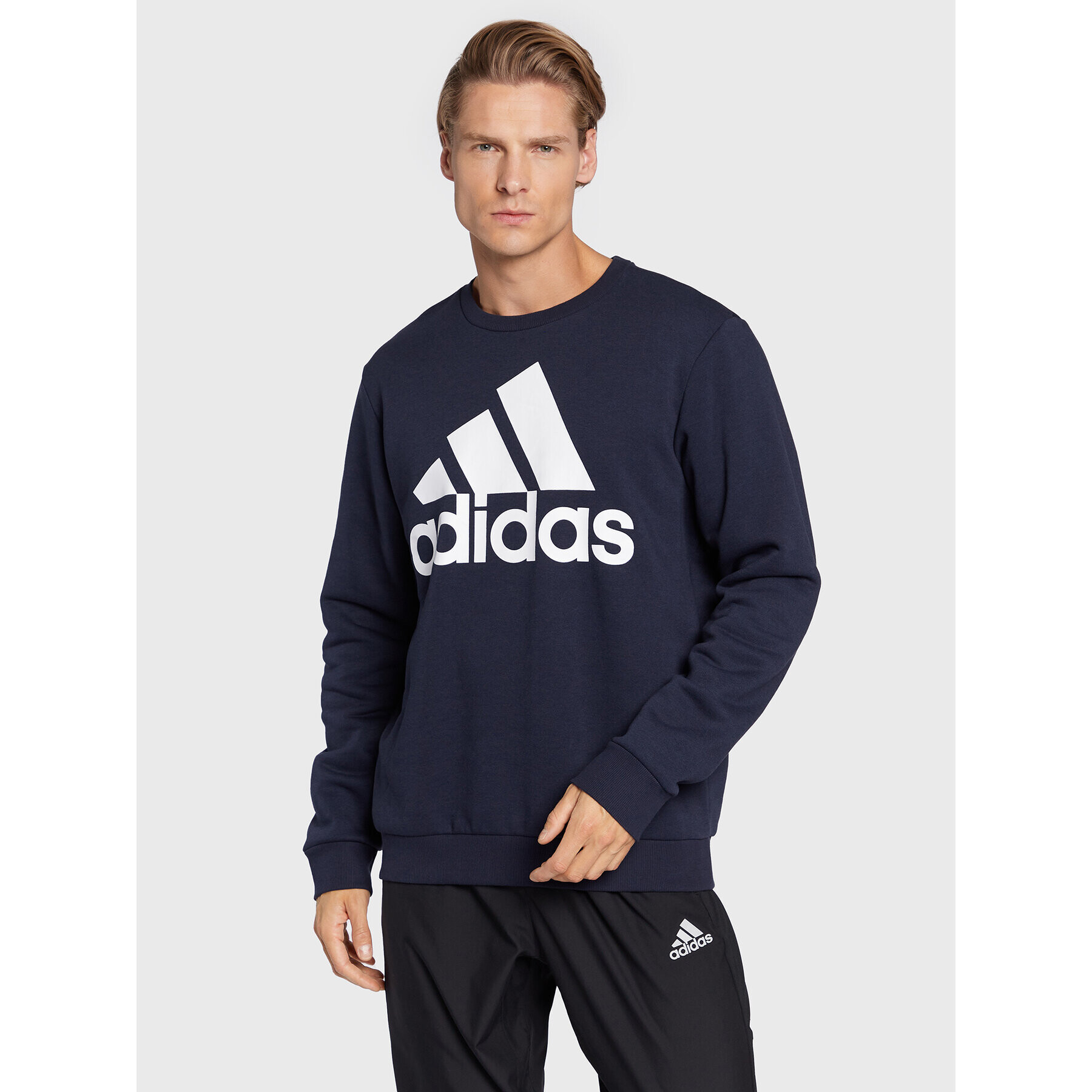 adidas Суитшърт Essentials Big Logo HL2298 Тъмносин Regular Fit - Pepit.bg