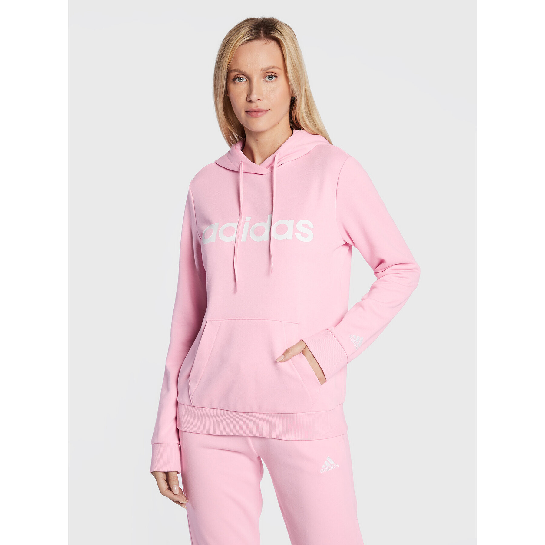 adidas Суитшърт Essentials HL2086 Розов Regular Fit - Pepit.bg