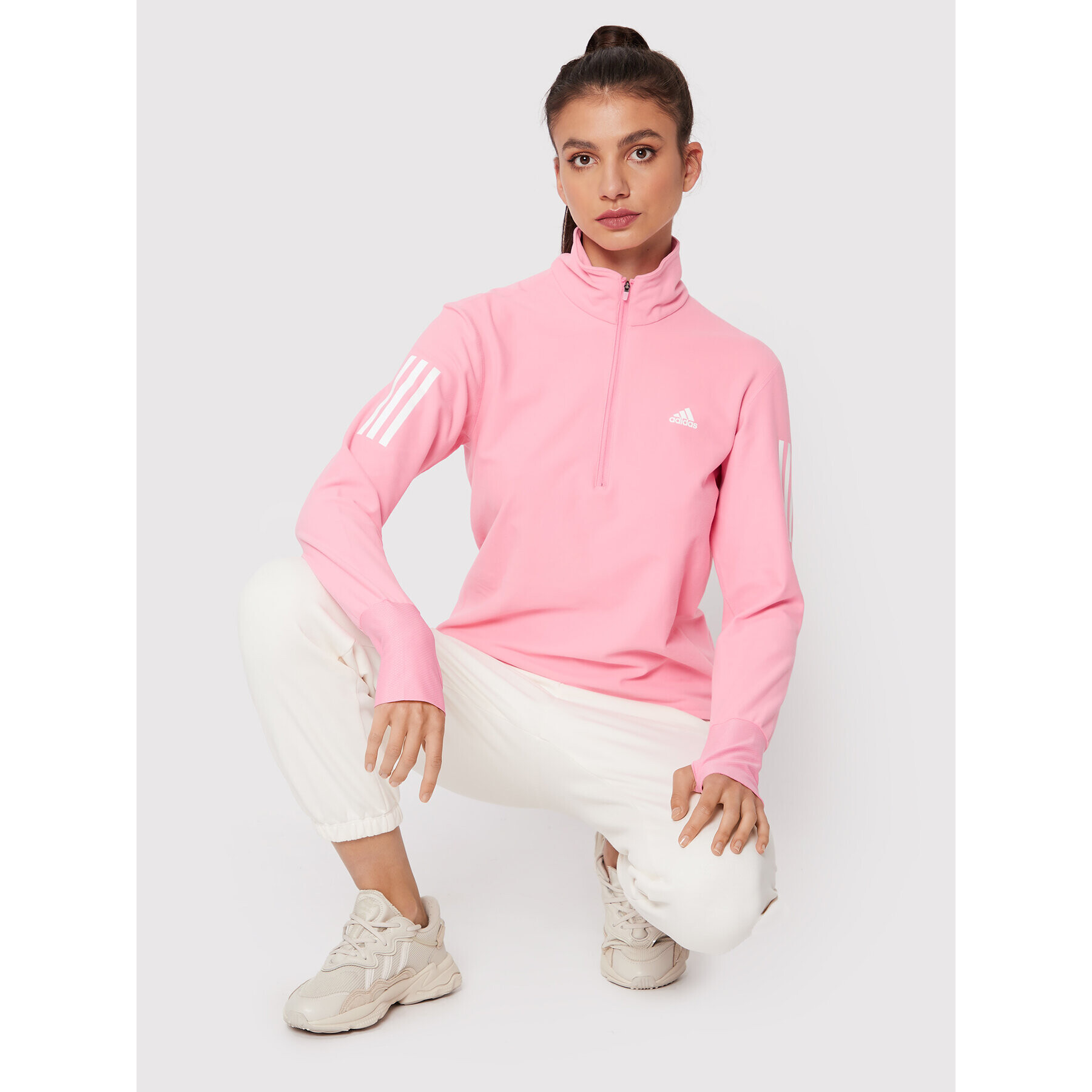 adidas Суитшърт HL1460 Розов Regular Fit - Pepit.bg