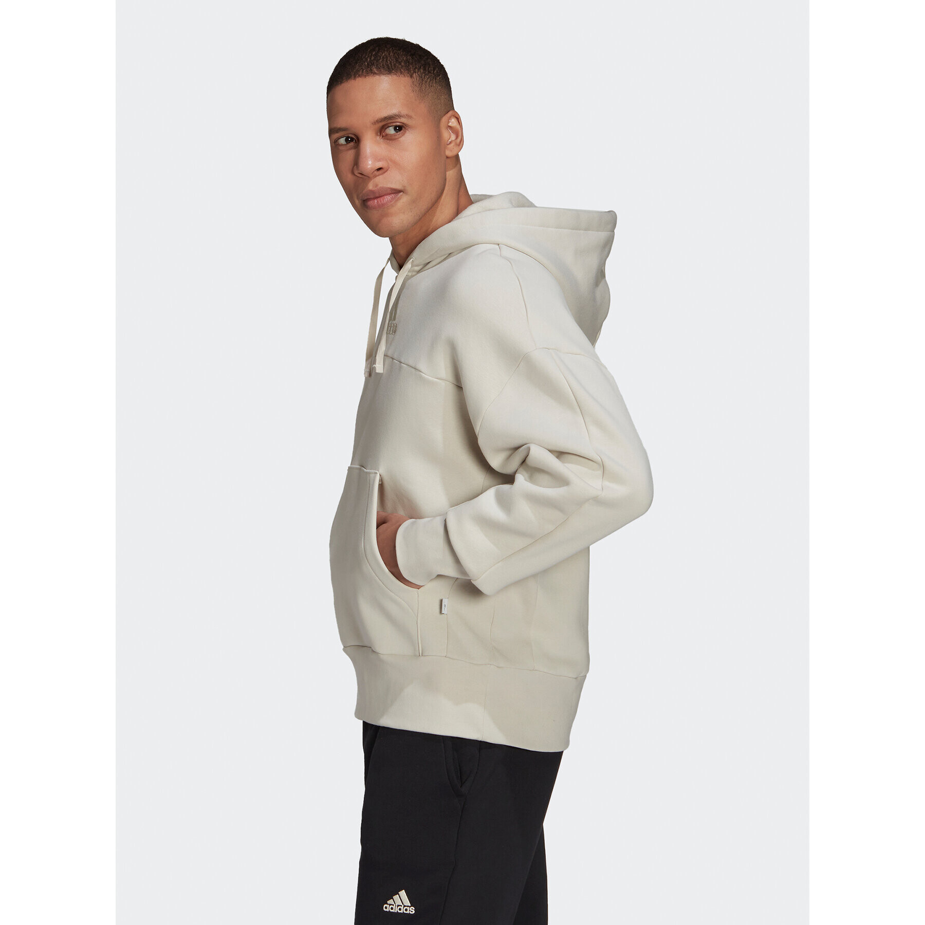 adidas Суитшърт Studio Lounge HC5881 Бежов Regular Fit - Pepit.bg