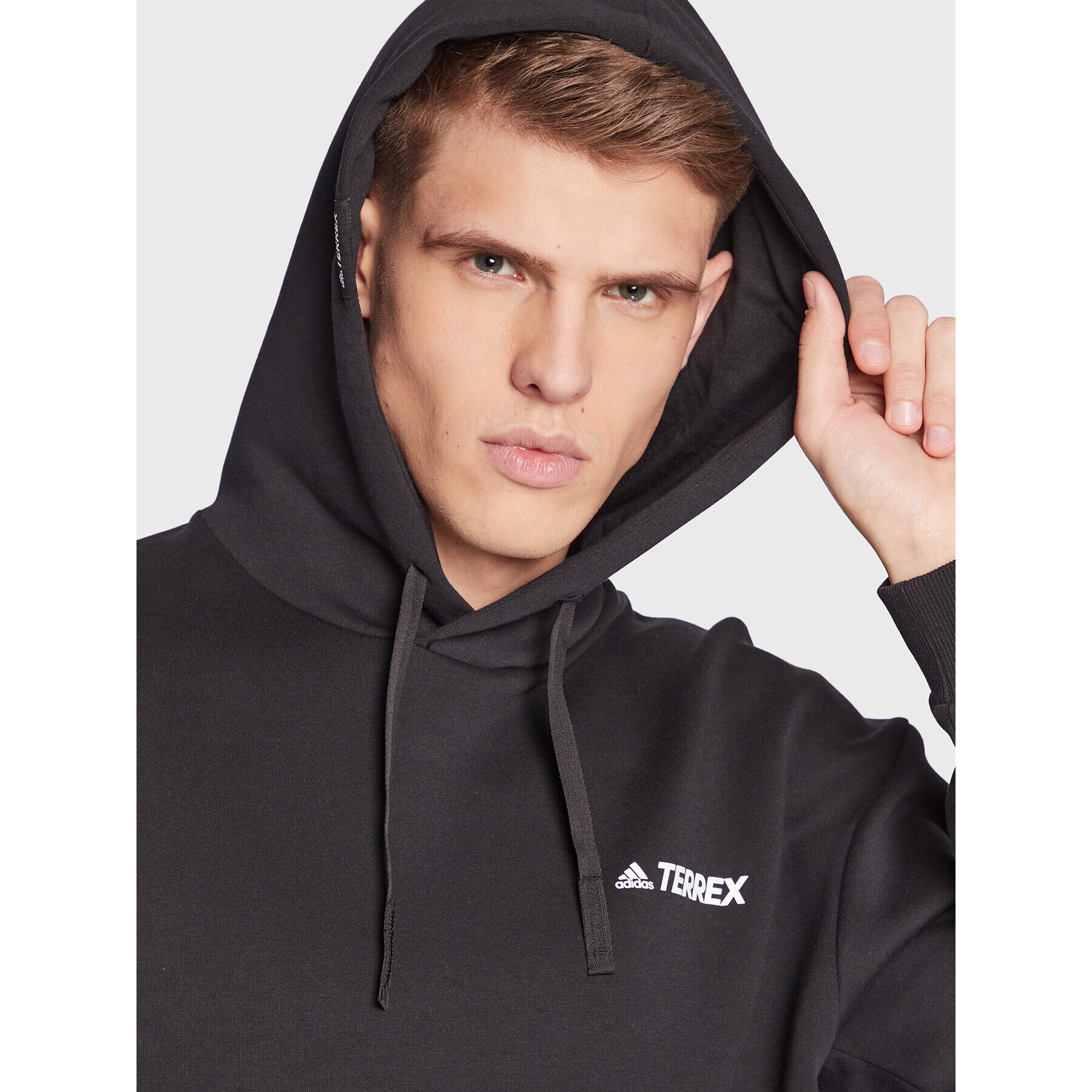 adidas Суитшърт Terrex HE1763 Черен Standard Fit - Pepit.bg