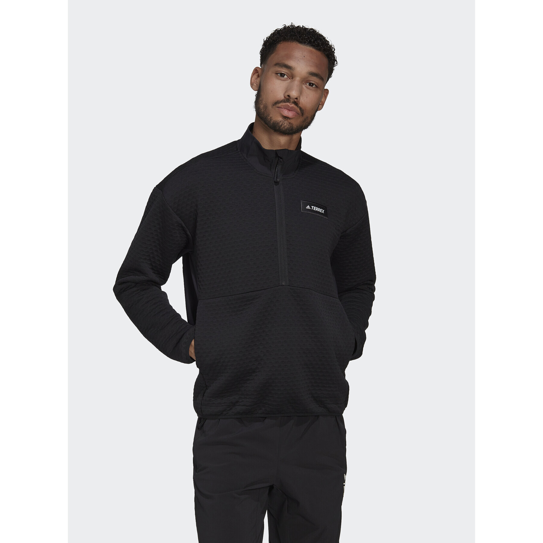 adidas Суитшърт Terrex Hike HH9252 Черен Regular Fit - Pepit.bg