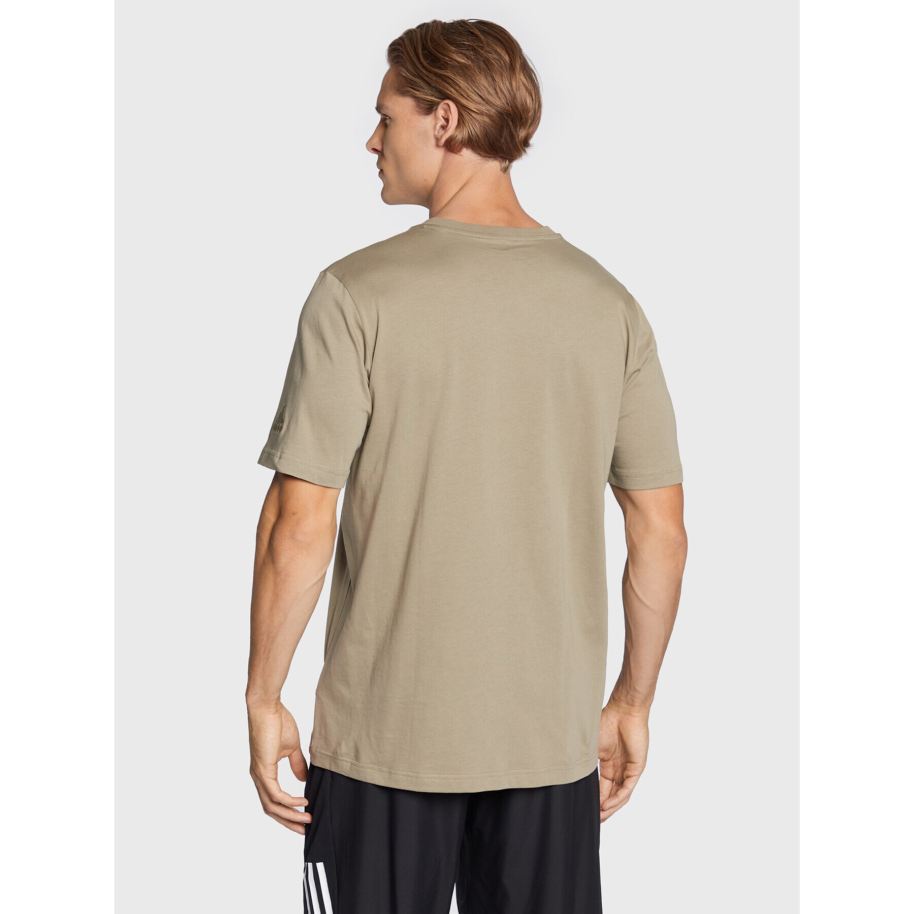 adidas Тишърт Essentials Embroidered Linear Logo HC4962 Зелен Regular Fit - Pepit.bg