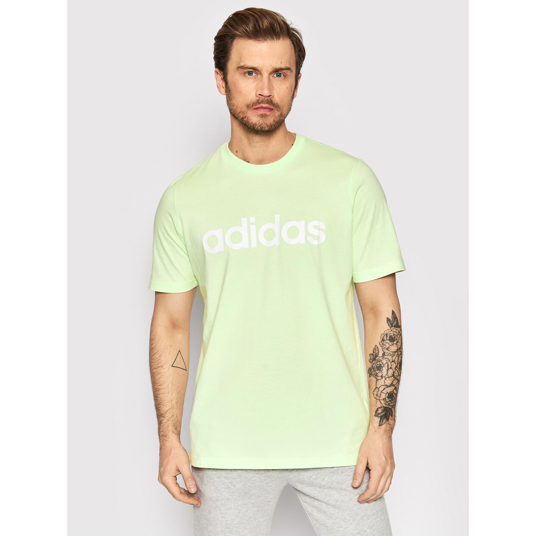 adidas Performance Тишърт Essentials Embroidered Linear Logo HE1825 Зелен Regular Fit - Pepit.bg