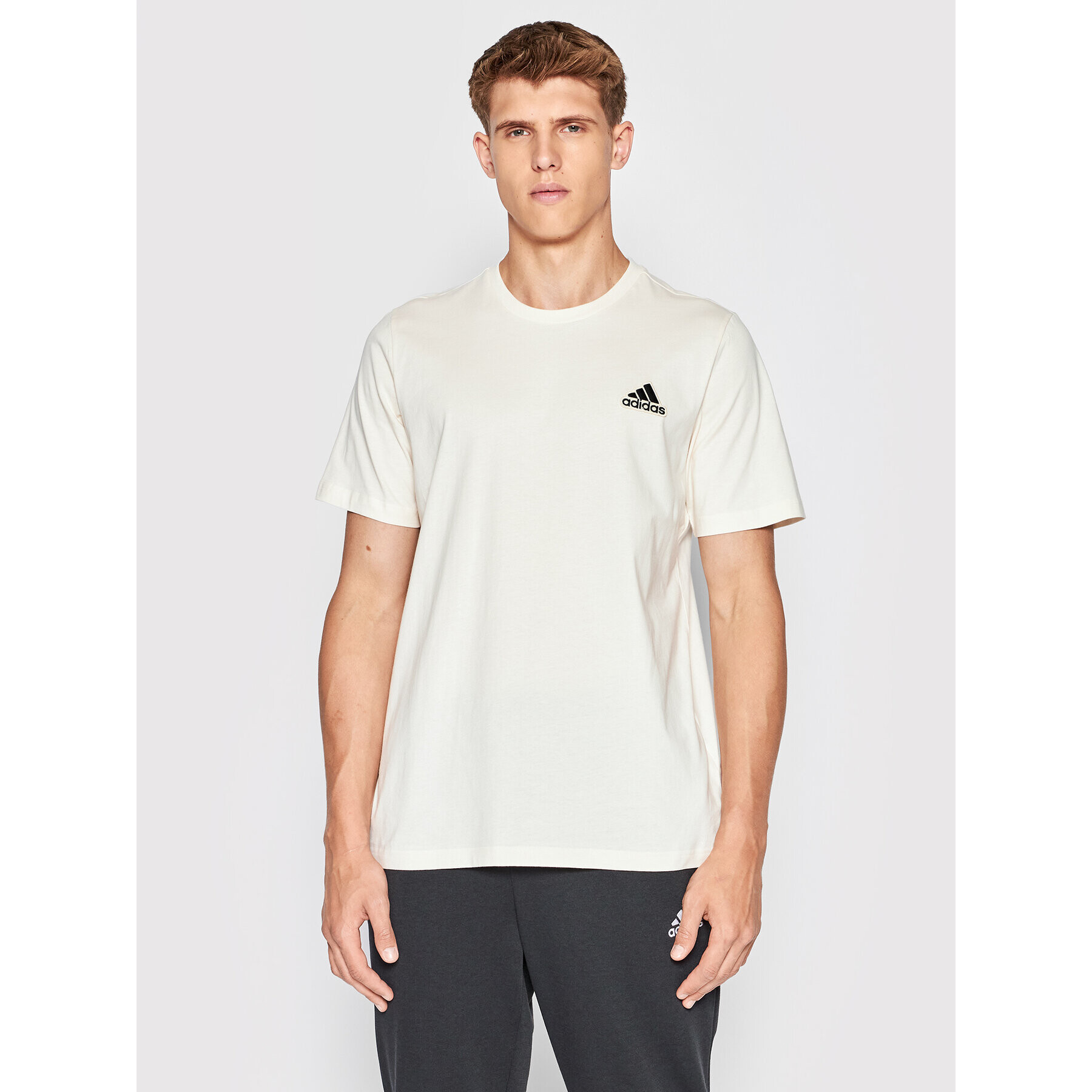 adidas Performance Тишърт Essentials FeelComfy Sport Inspired HE1818 Бежов Regular Fit - Pepit.bg