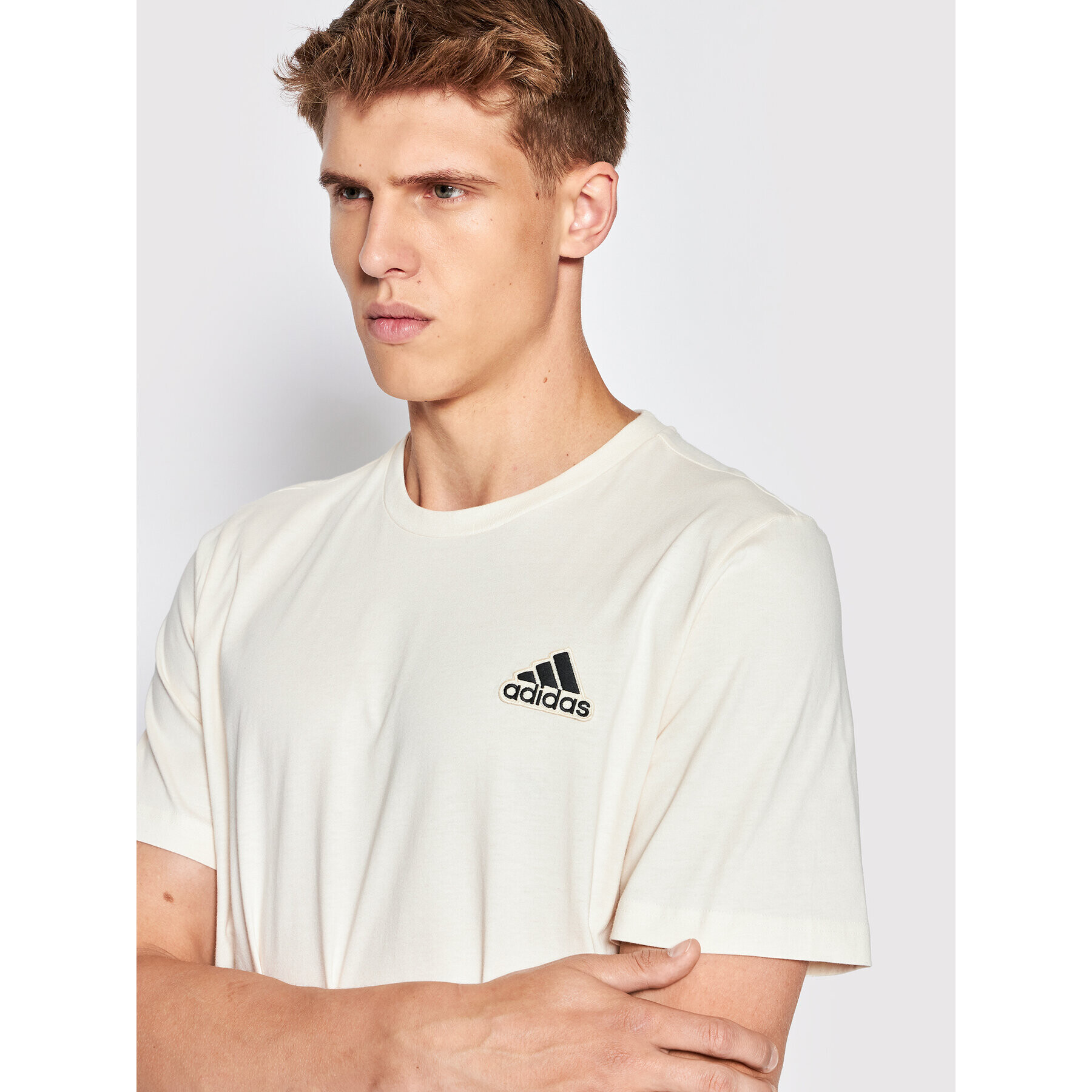 adidas Performance Тишърт Essentials FeelComfy Sport Inspired HE1818 Бежов Regular Fit - Pepit.bg