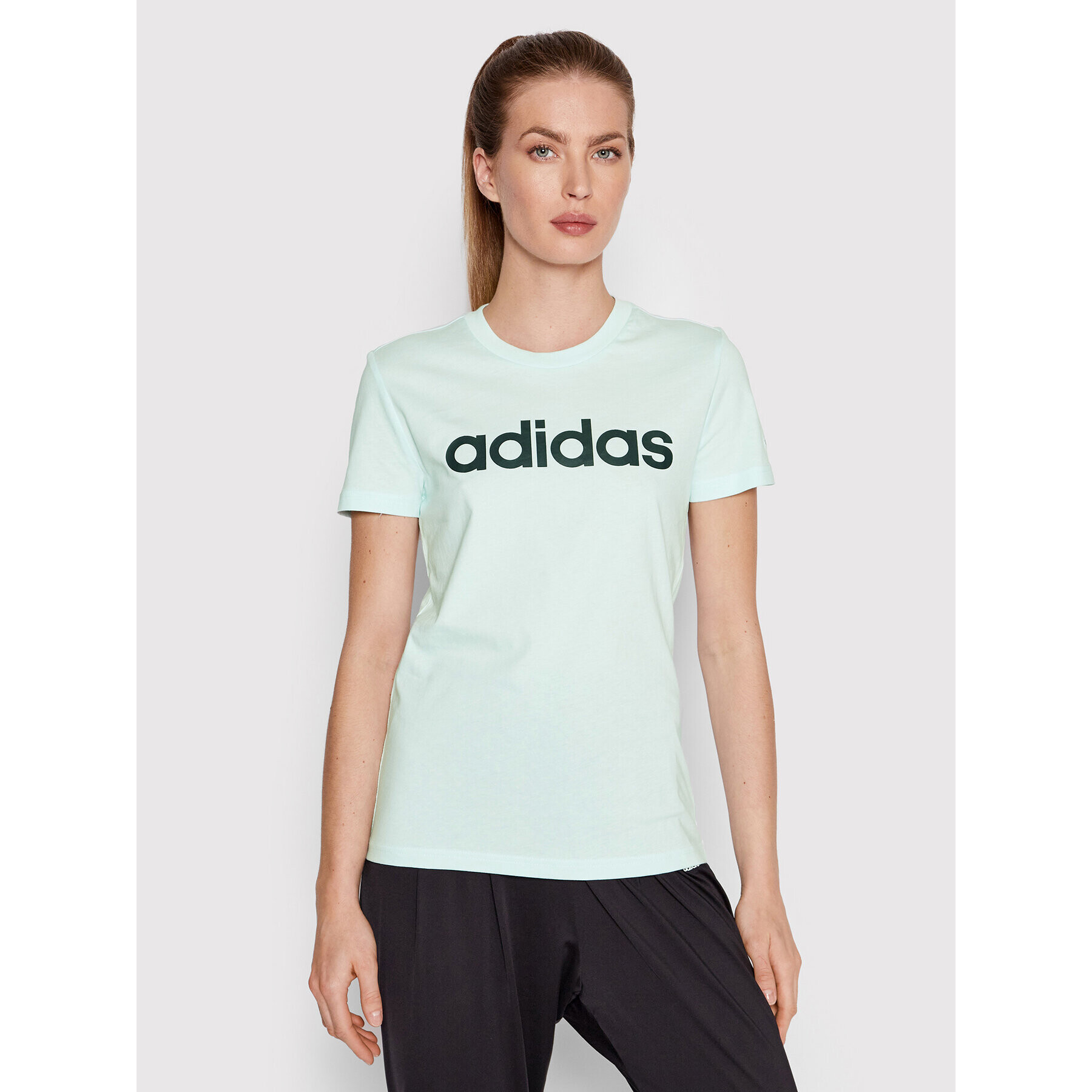 adidas Тишърт Essentials HC9271 Зелен Slim Fit - Pepit.bg