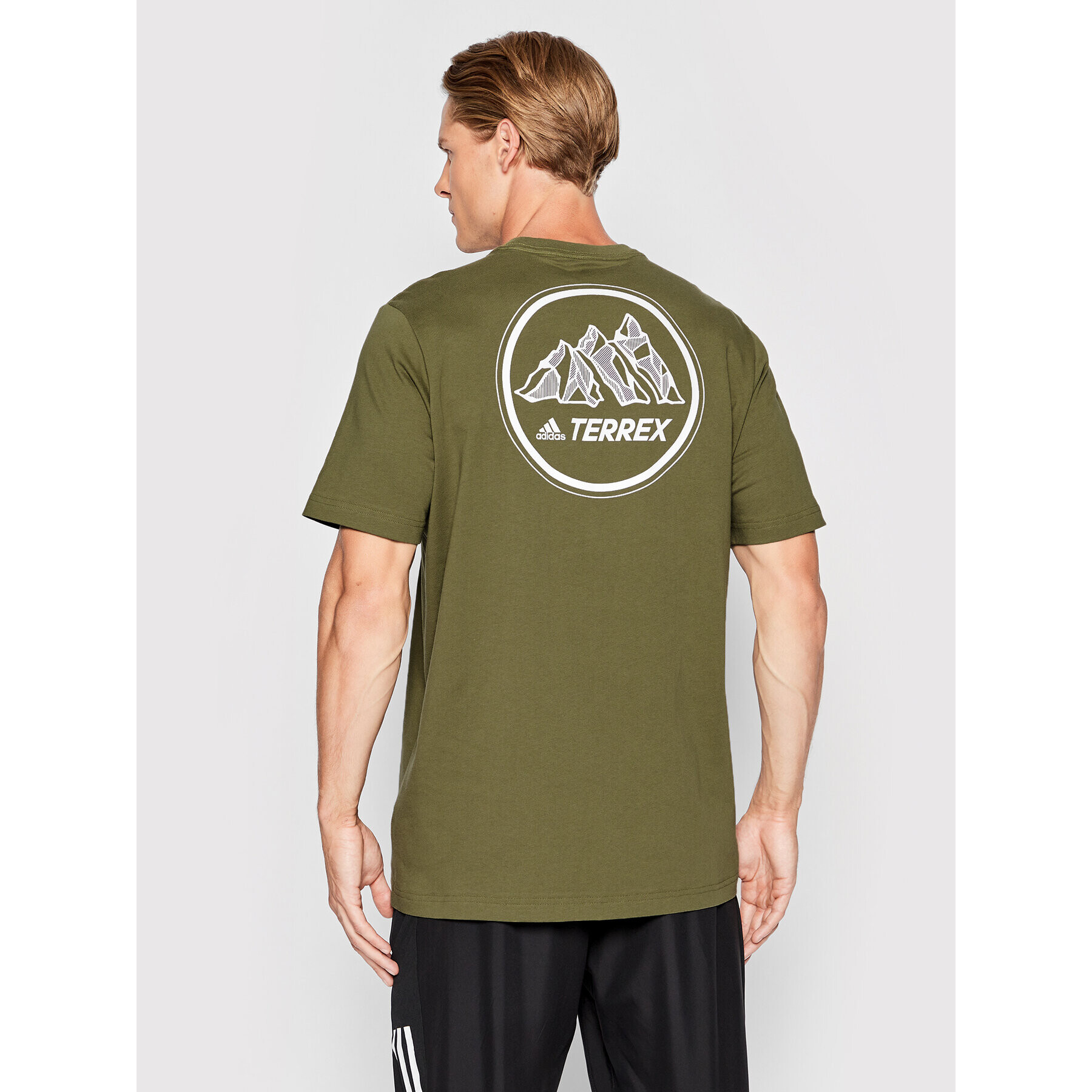 adidas Тишърт Terrex Mountain Graphic HE1768 Зелен Regular Fit - Pepit.bg