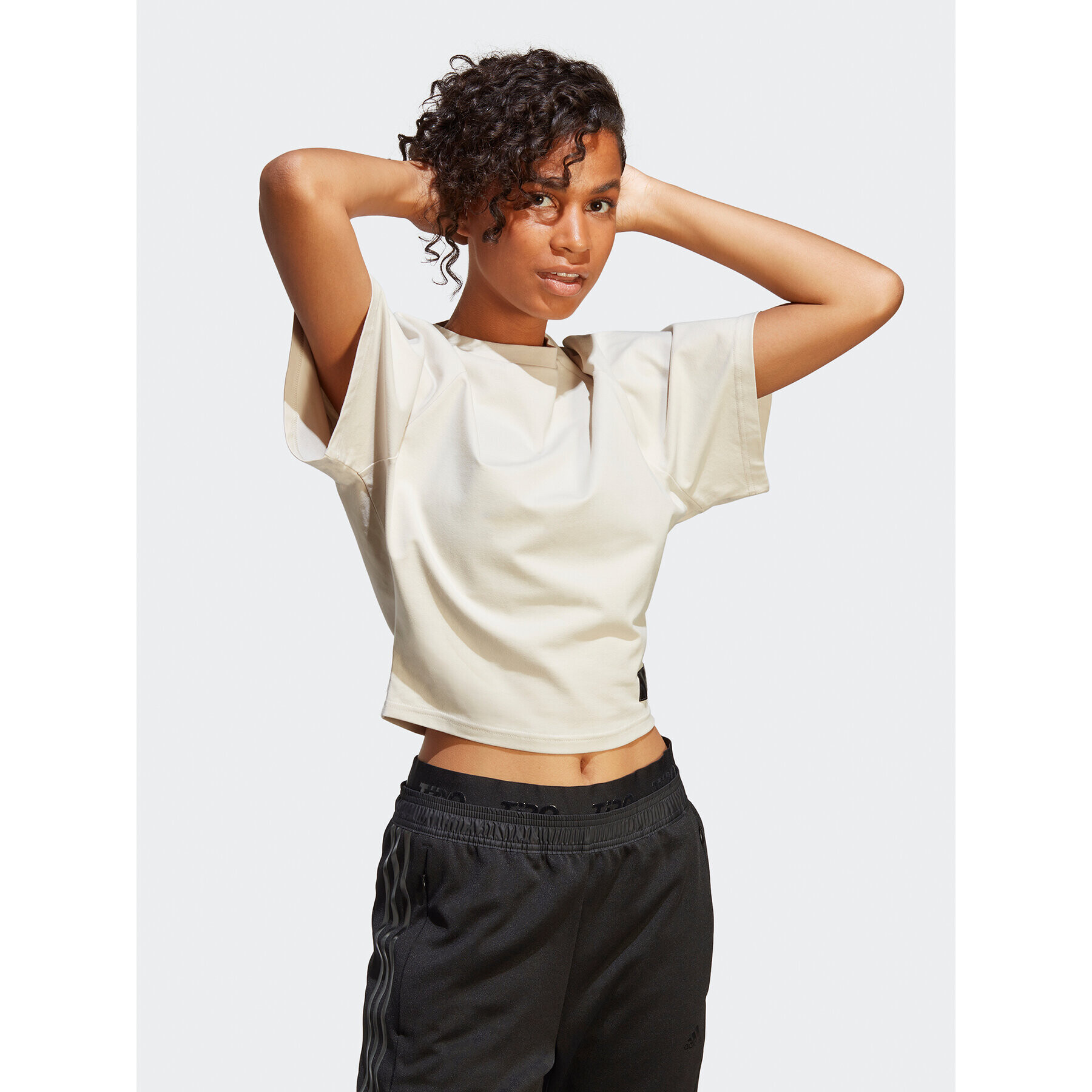 adidas Тишърт W Hol T HN6484 Бежов Regular Fit - Pepit.bg