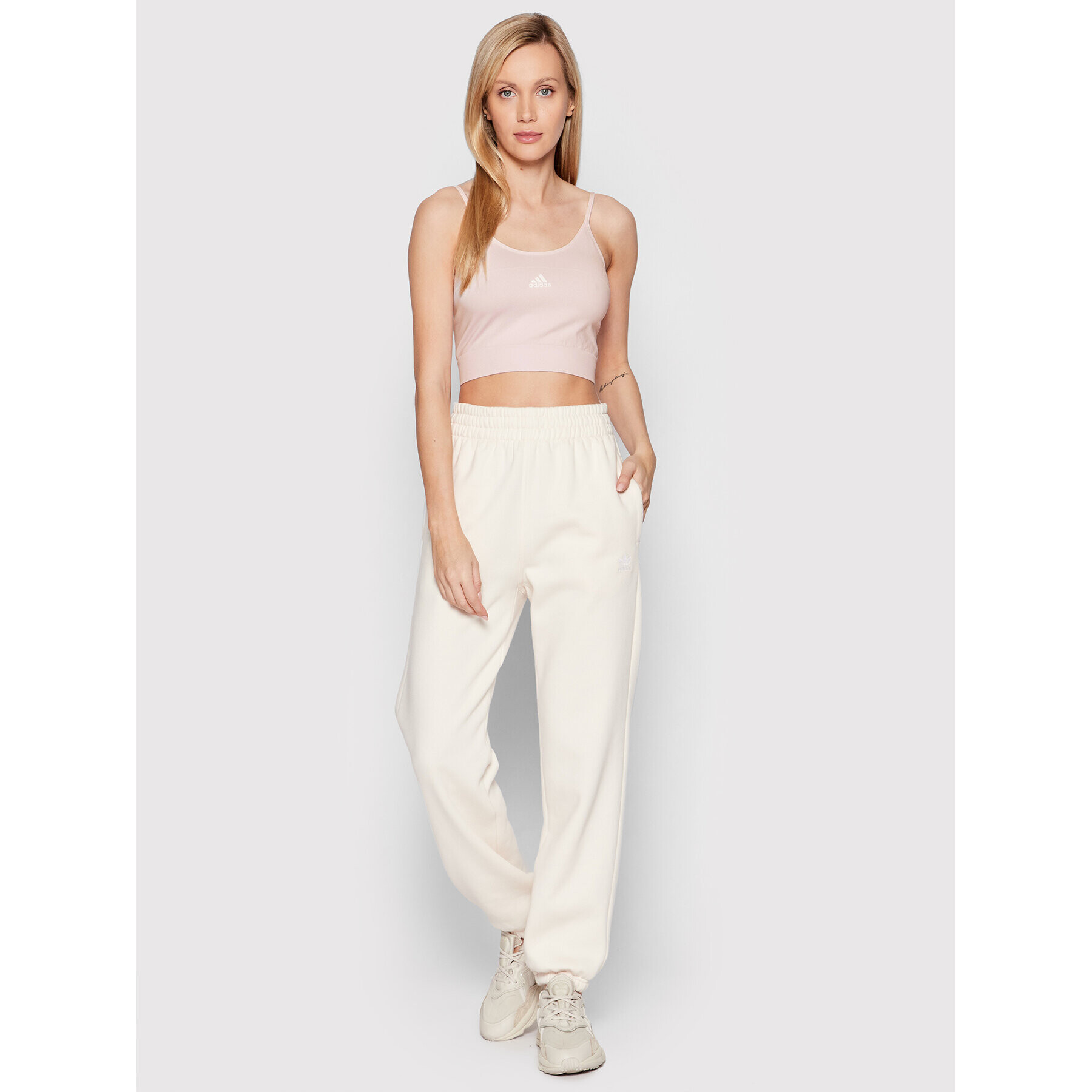 adidas топ Aeroknit Seamless HD9366 Розов Slim Fit - Pepit.bg