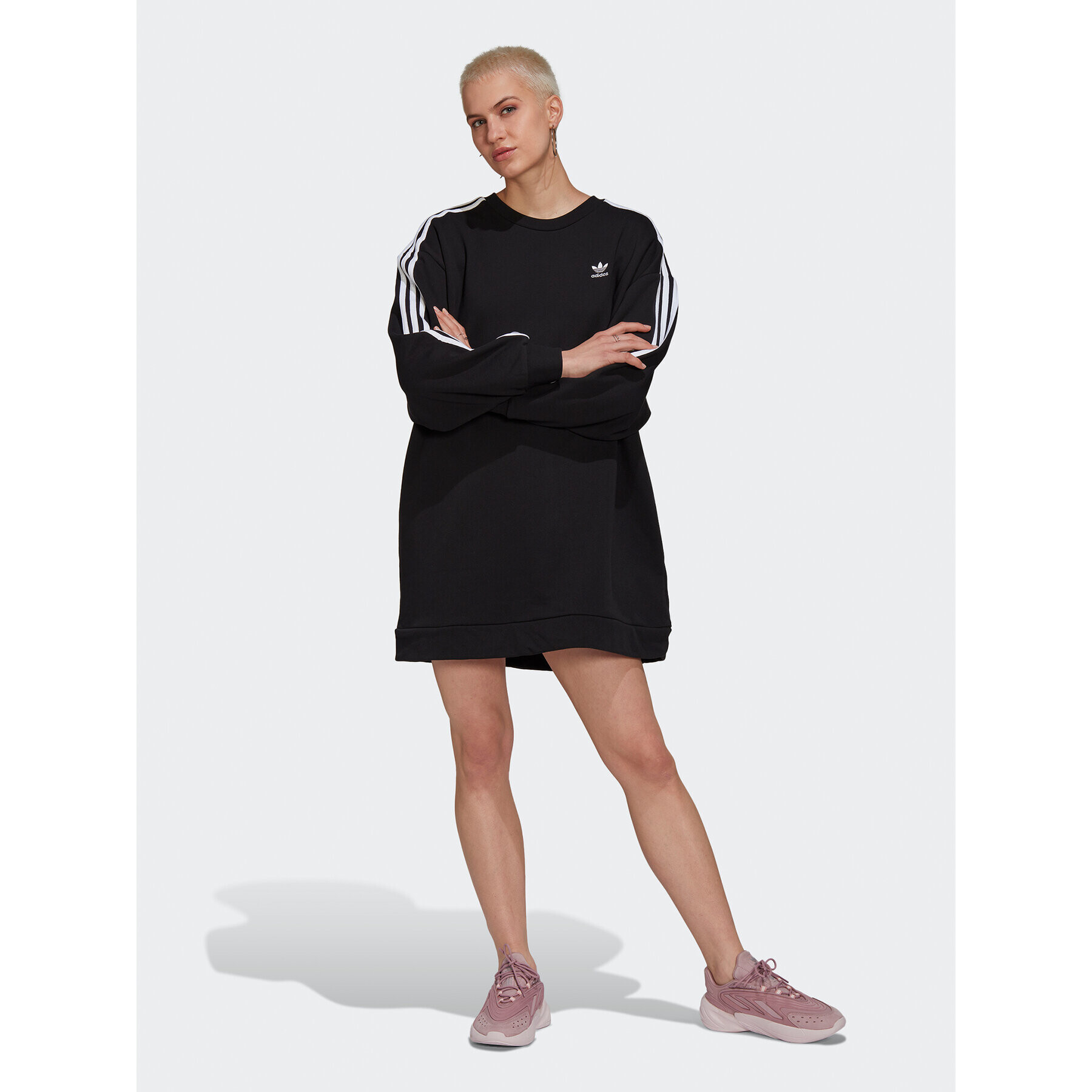 adidas Плетена рокля adicolor HM4688 Черен Relaxed Fit - Pepit.bg