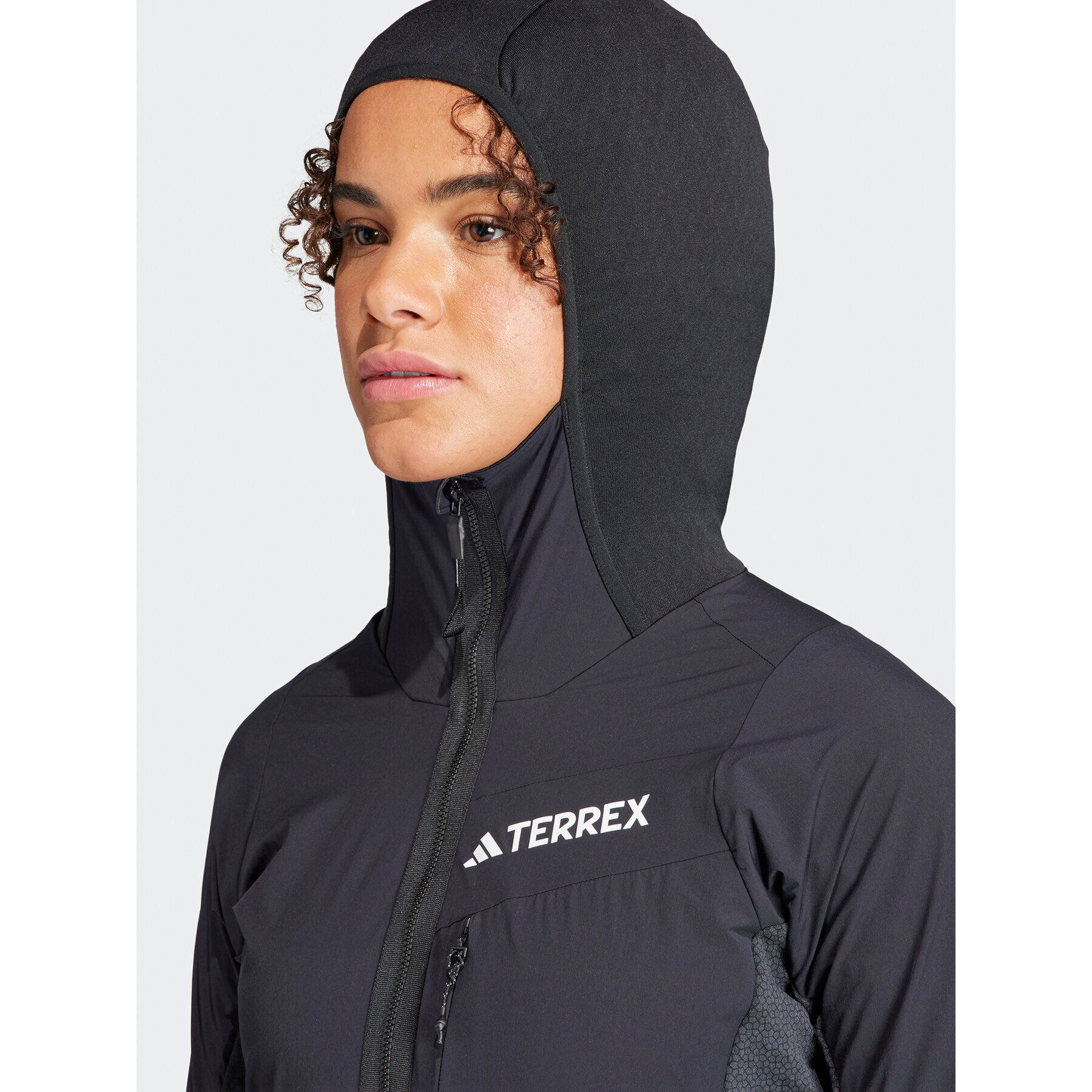 adidas Полар IB1856 Черен Slim Fit - Pepit.bg