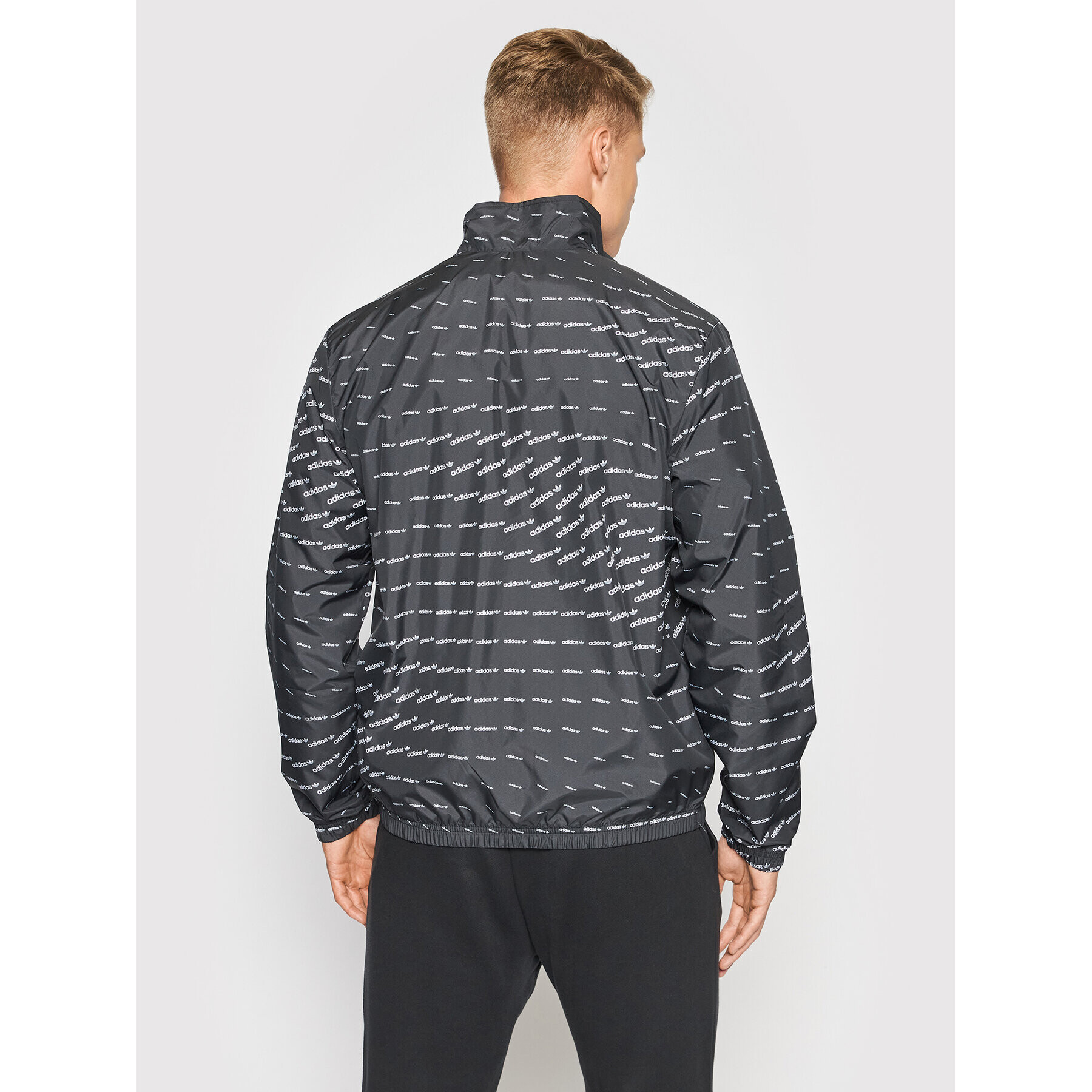 adidas Преходно яке Graphics Monogram H13485 Черен Regular Fit - Pepit.bg