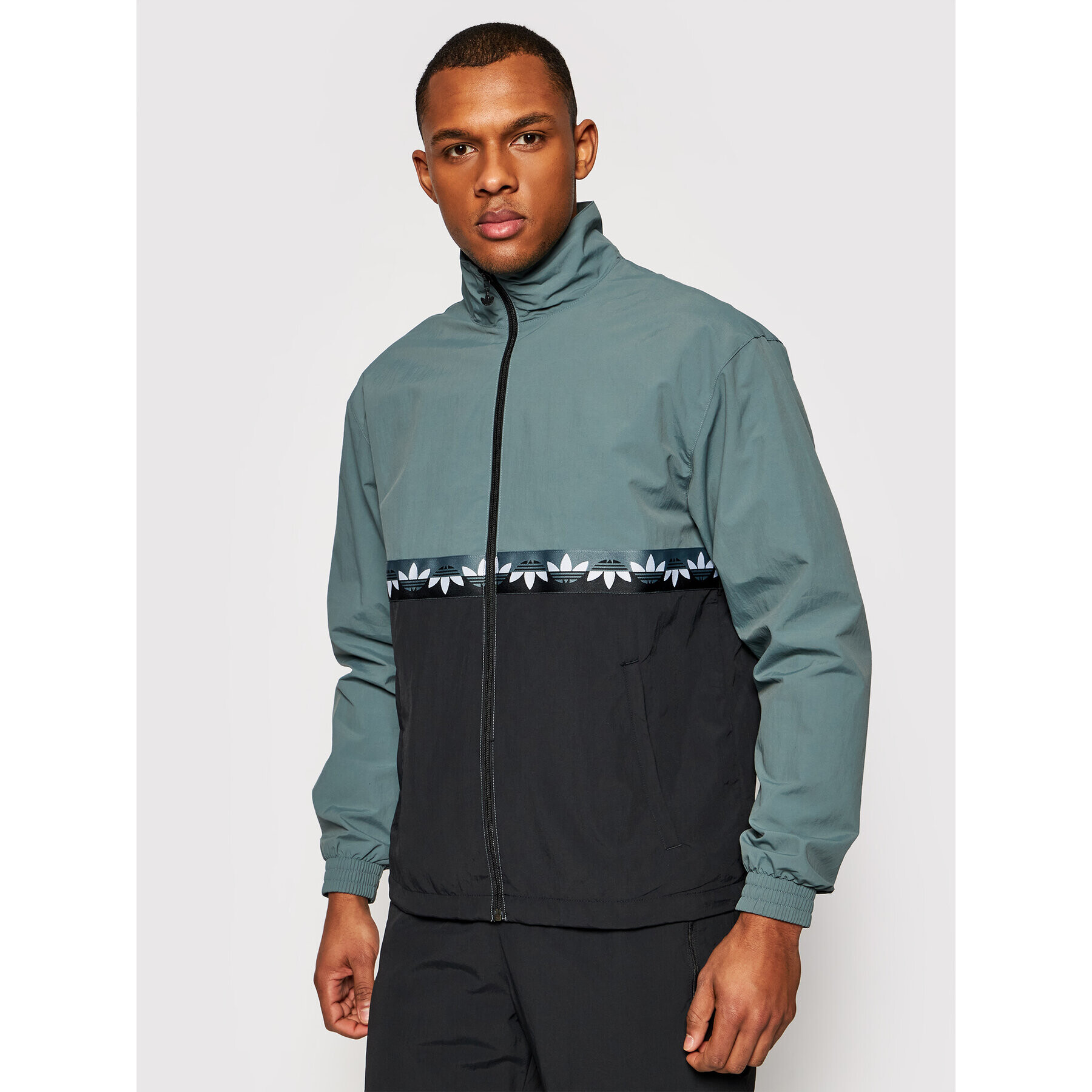 adidas Преходно яке Slice Trf Tt GN3438 Сив Regular Fit - Pepit.bg