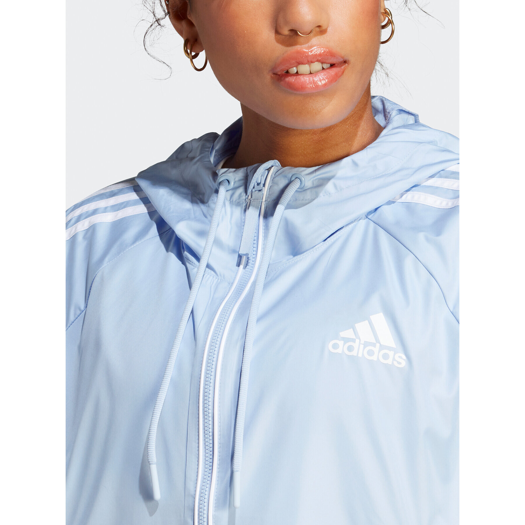 adidas Преходно яке BSC 3-Stripes Wind Jacket HM2271 Син Loose Fit - Pepit.bg