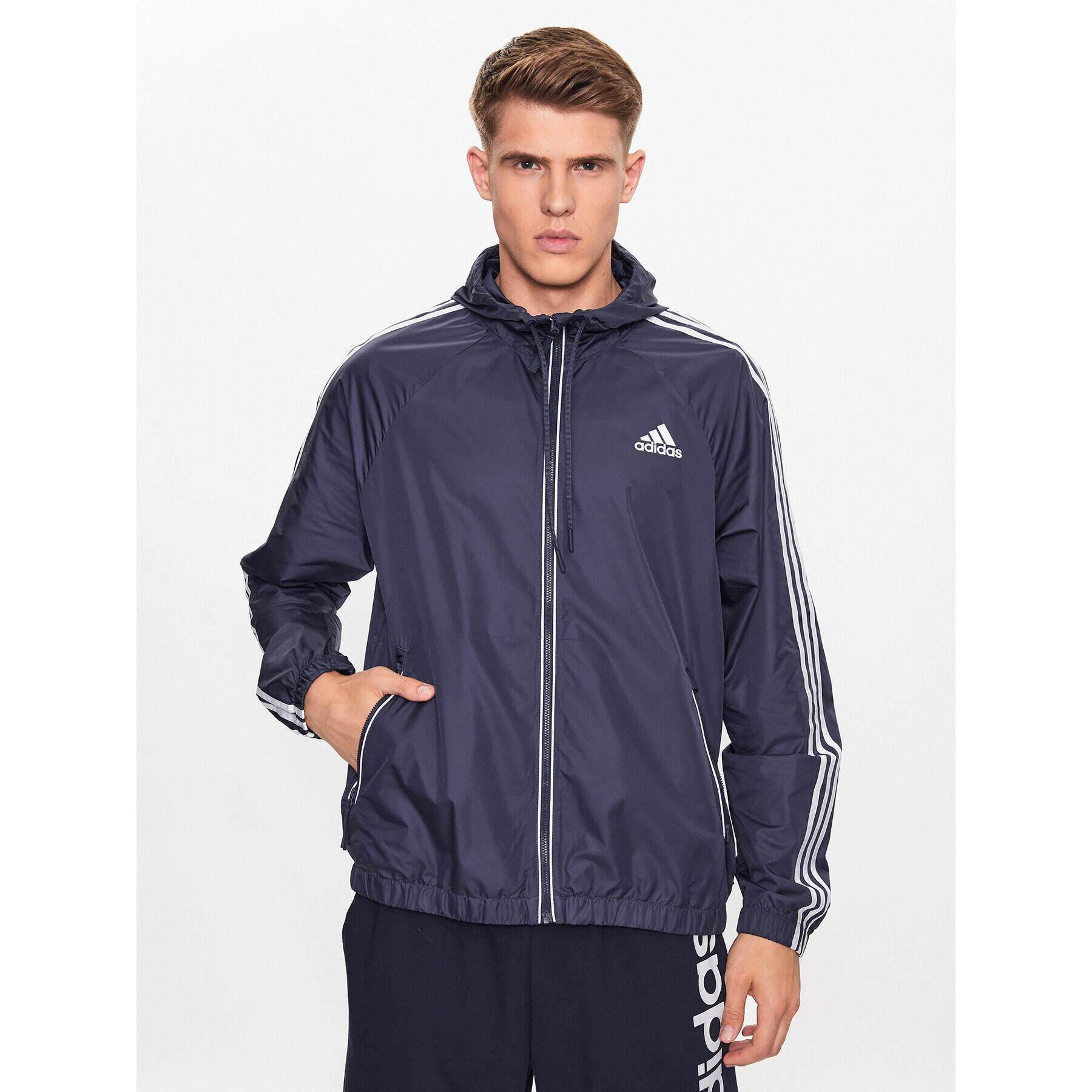 adidas Преходно яке BSC 3-Stripes Wind Jacket HT8753 Син Regular Fit - Pepit.bg
