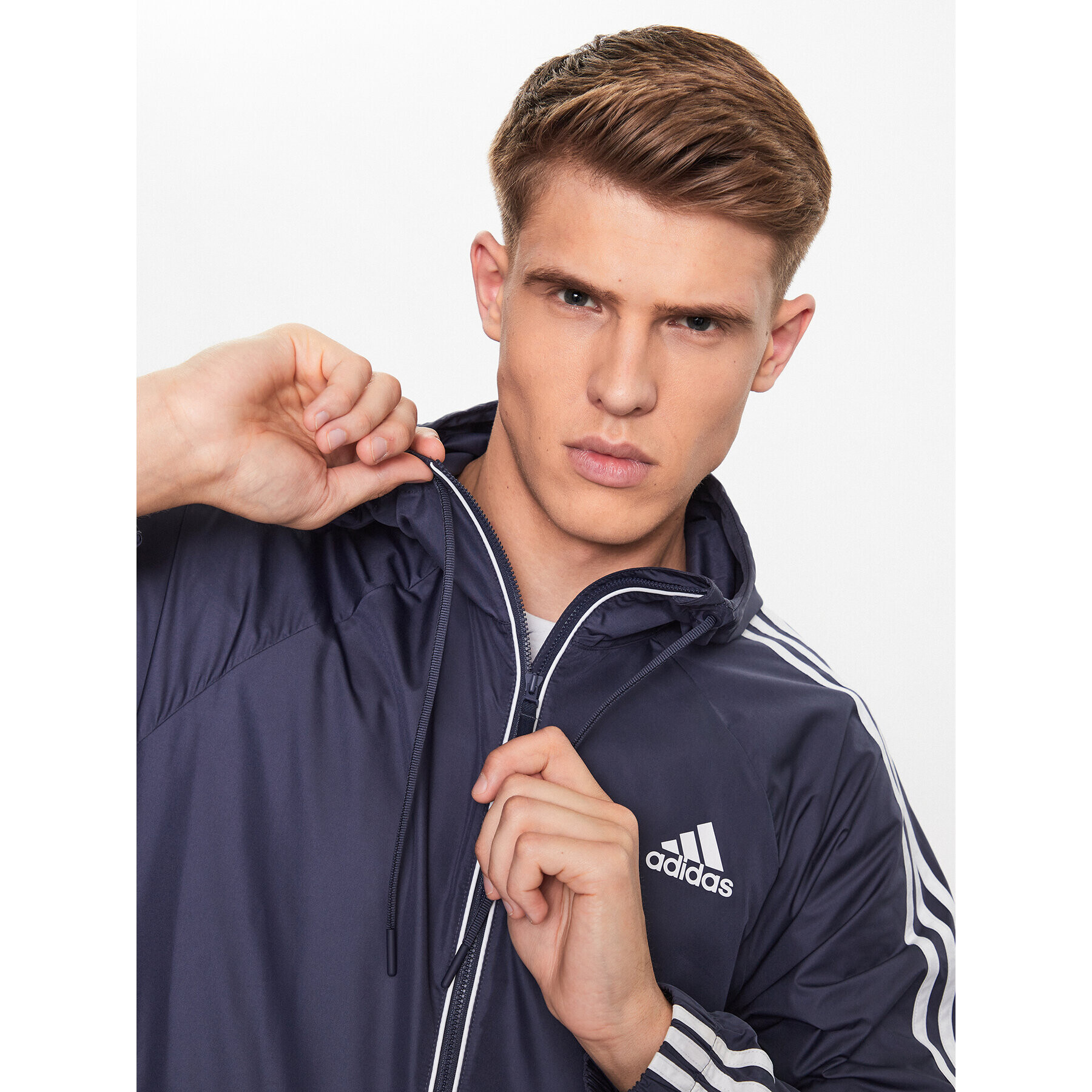 adidas Преходно яке BSC 3-Stripes Wind Jacket HT8753 Син Regular Fit - Pepit.bg