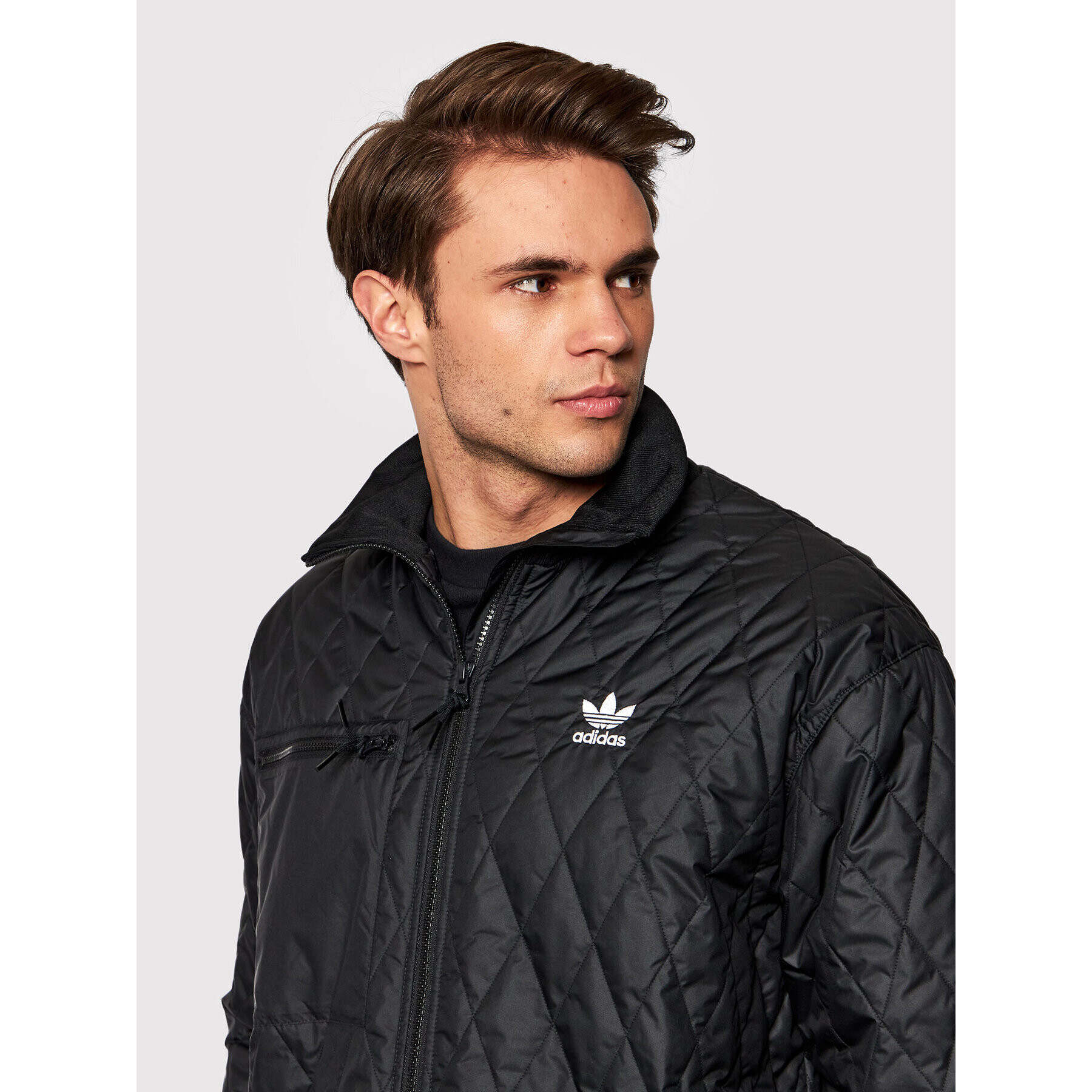 adidas Пухено яке adicolor Classics Quilted H11430 Черен Relaxed Fit - Pepit.bg
