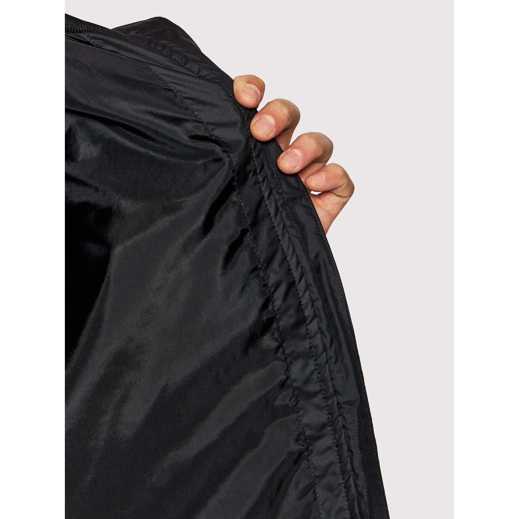 adidas Пухено яке adicolor Classics Quilted H11430 Черен Relaxed Fit - Pepit.bg