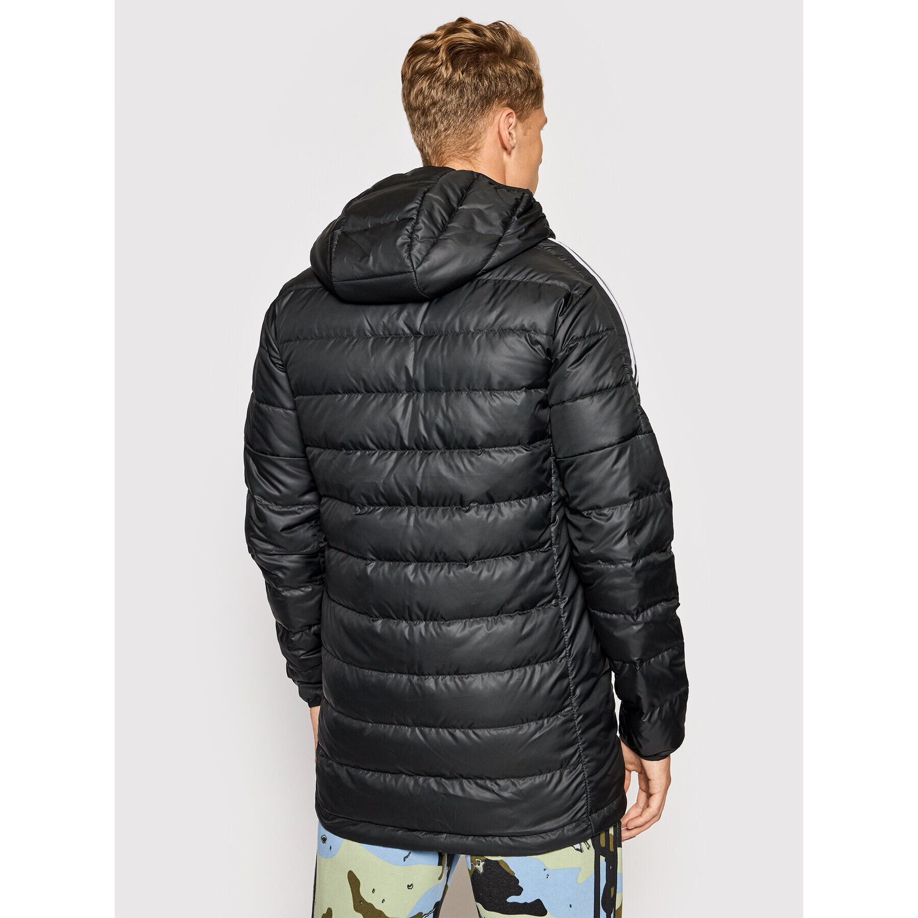 adidas Пухено яке Essentials GH4604 Черен Slim Fit - Pepit.bg