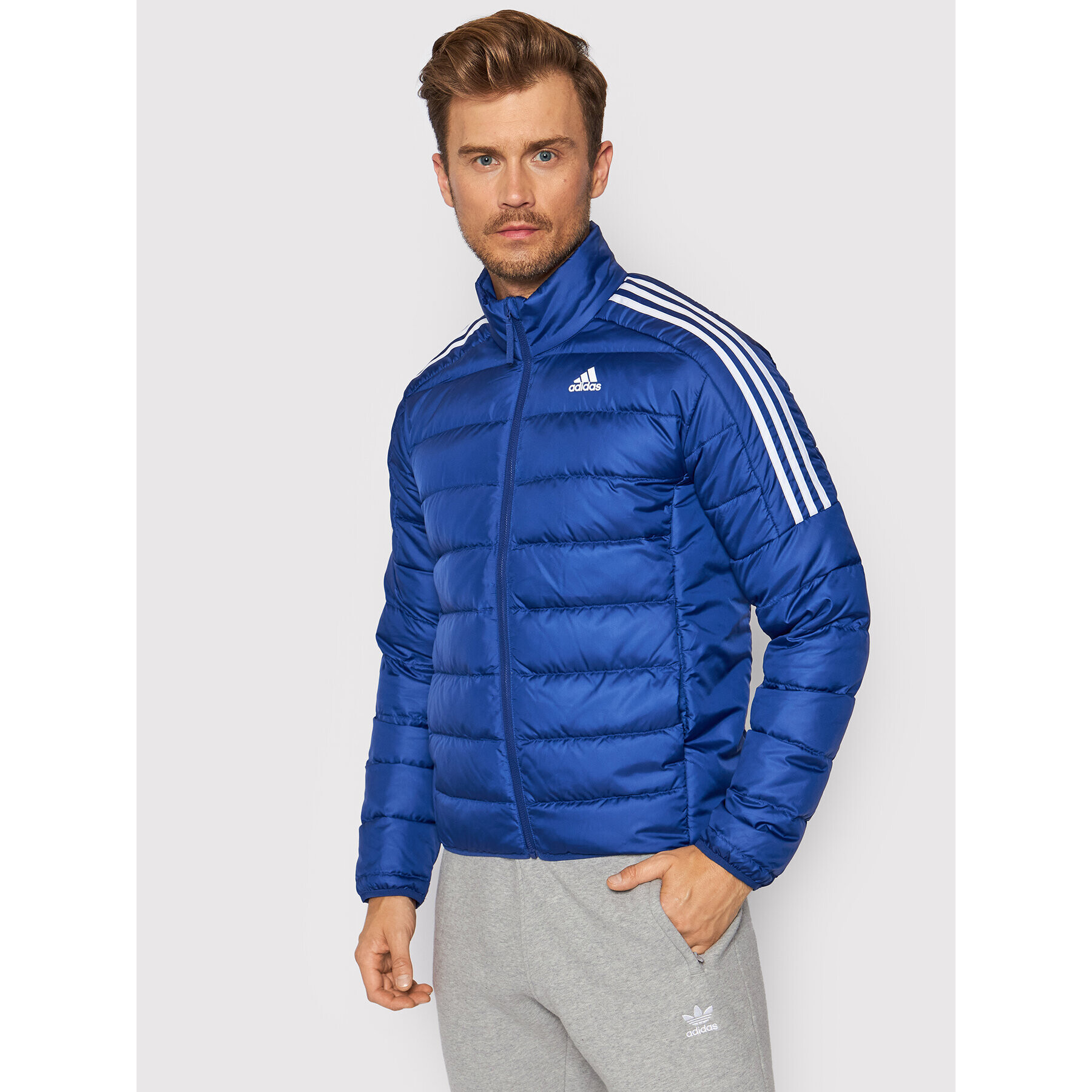 adidas Пухено яке Essentials GT9173 Тъмносин Slim Fit - Pepit.bg
