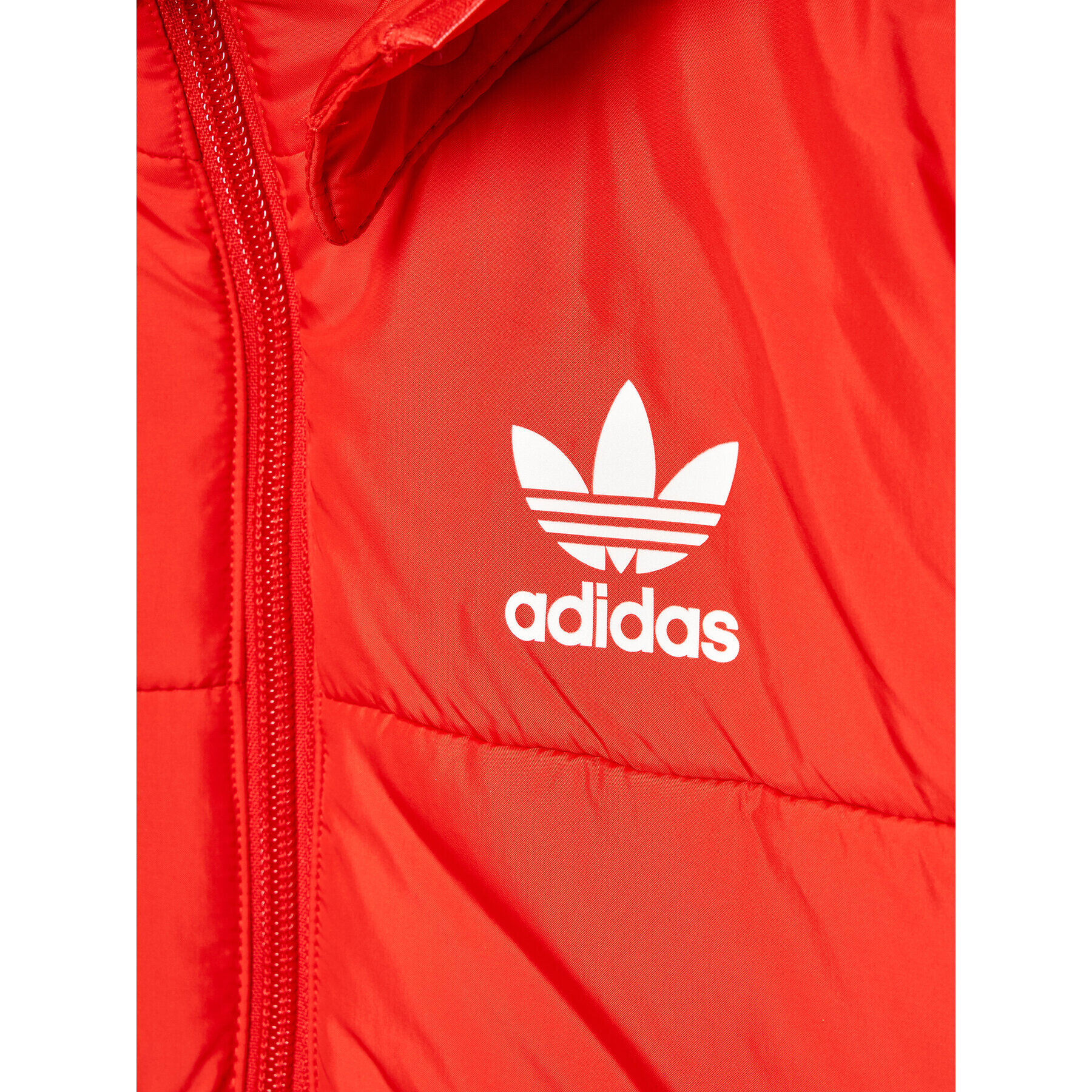 adidas Пухено яке adicolor HK0387 Червен Regular Fit - Pepit.bg