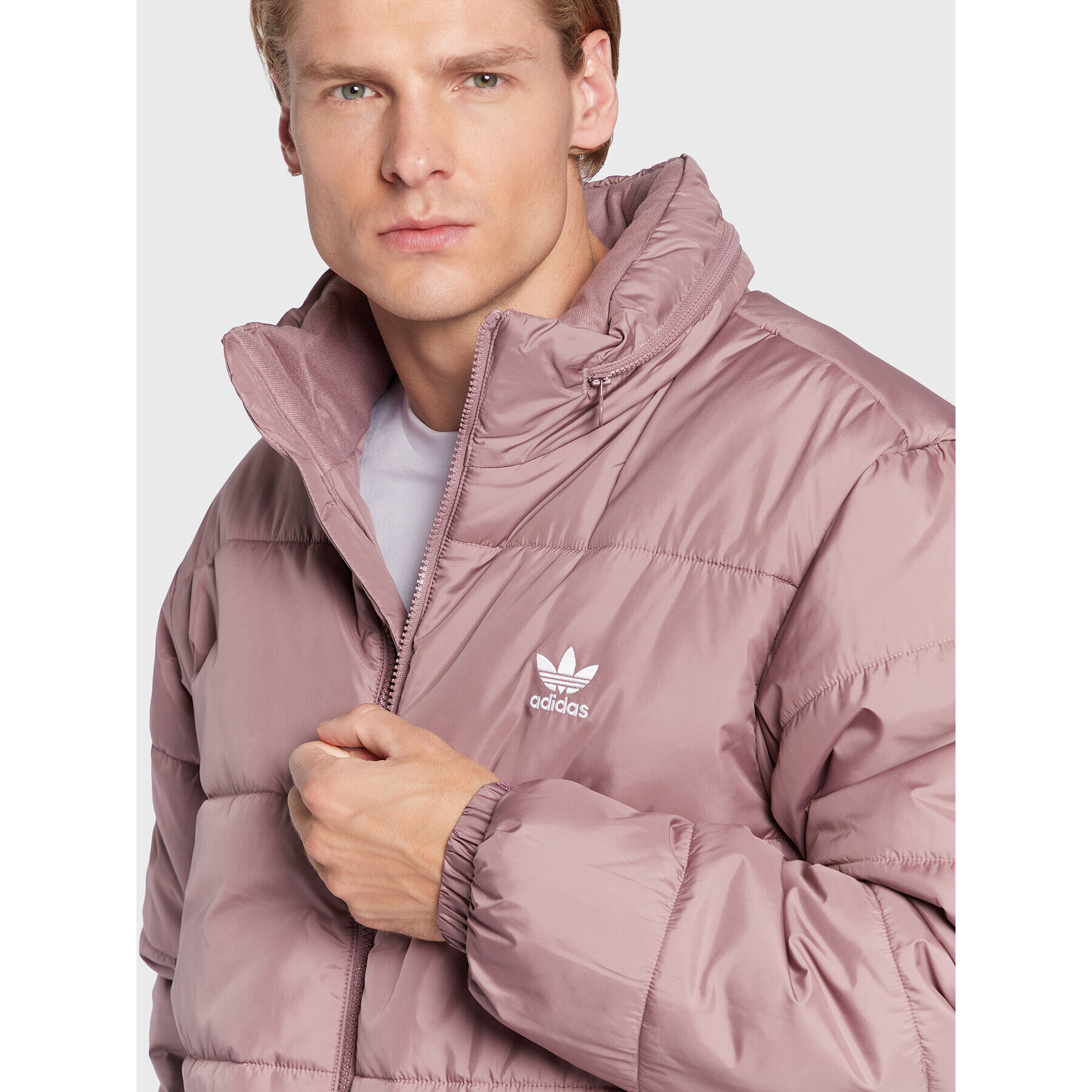 adidas Пухено яке Essentials HL9191 Розов Relaxed Fit - Pepit.bg
