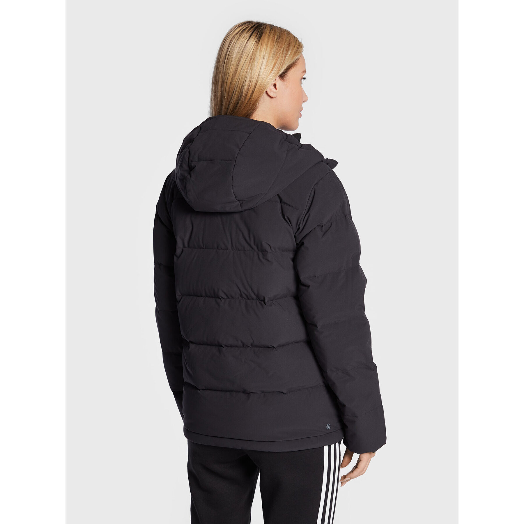 adidas Пухено яке Helionic HG8747 Черен Regular Fit - Pepit.bg