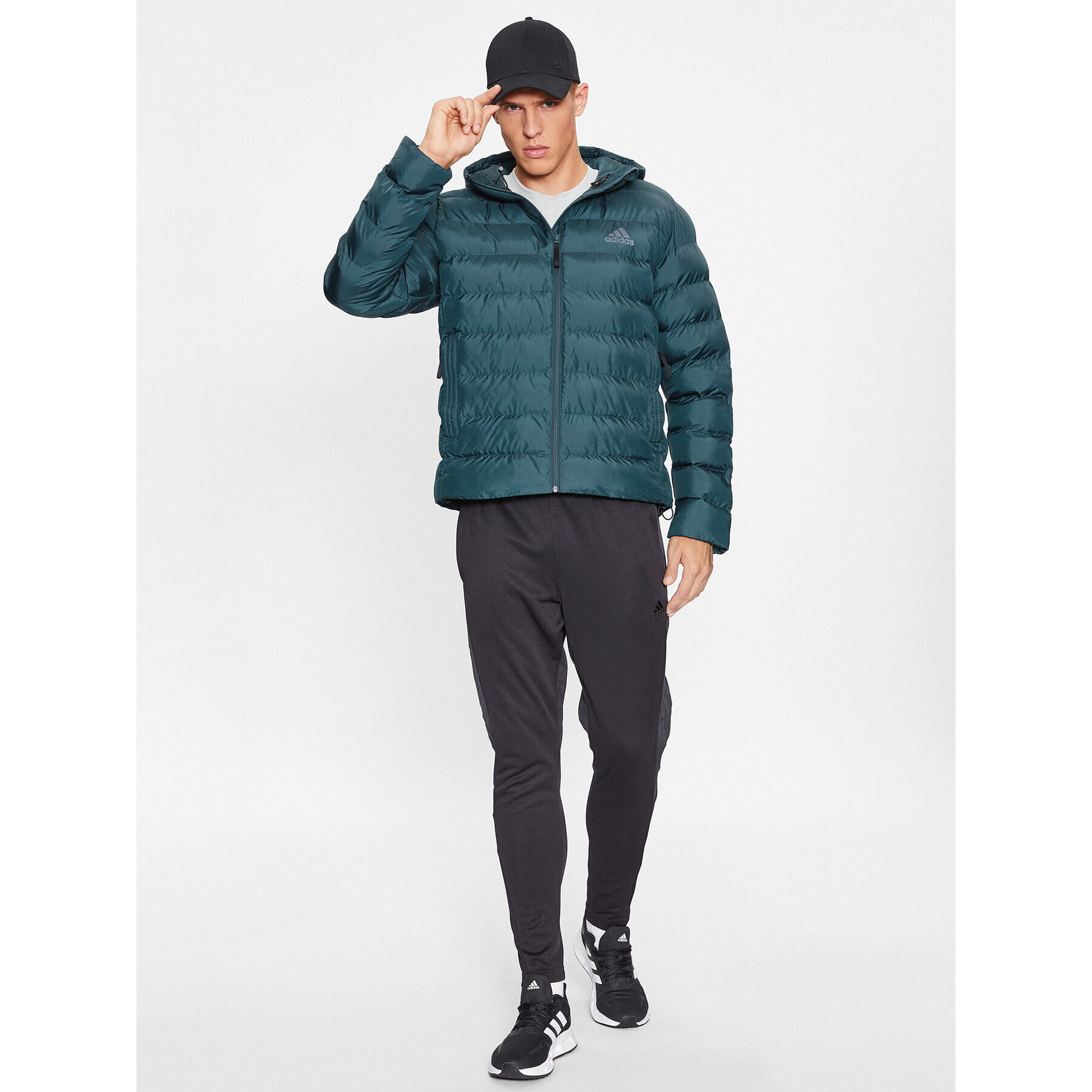 adidas Пухено яке SDP 2.0 Insulated IN9387 Син Regular Fit - Pepit.bg