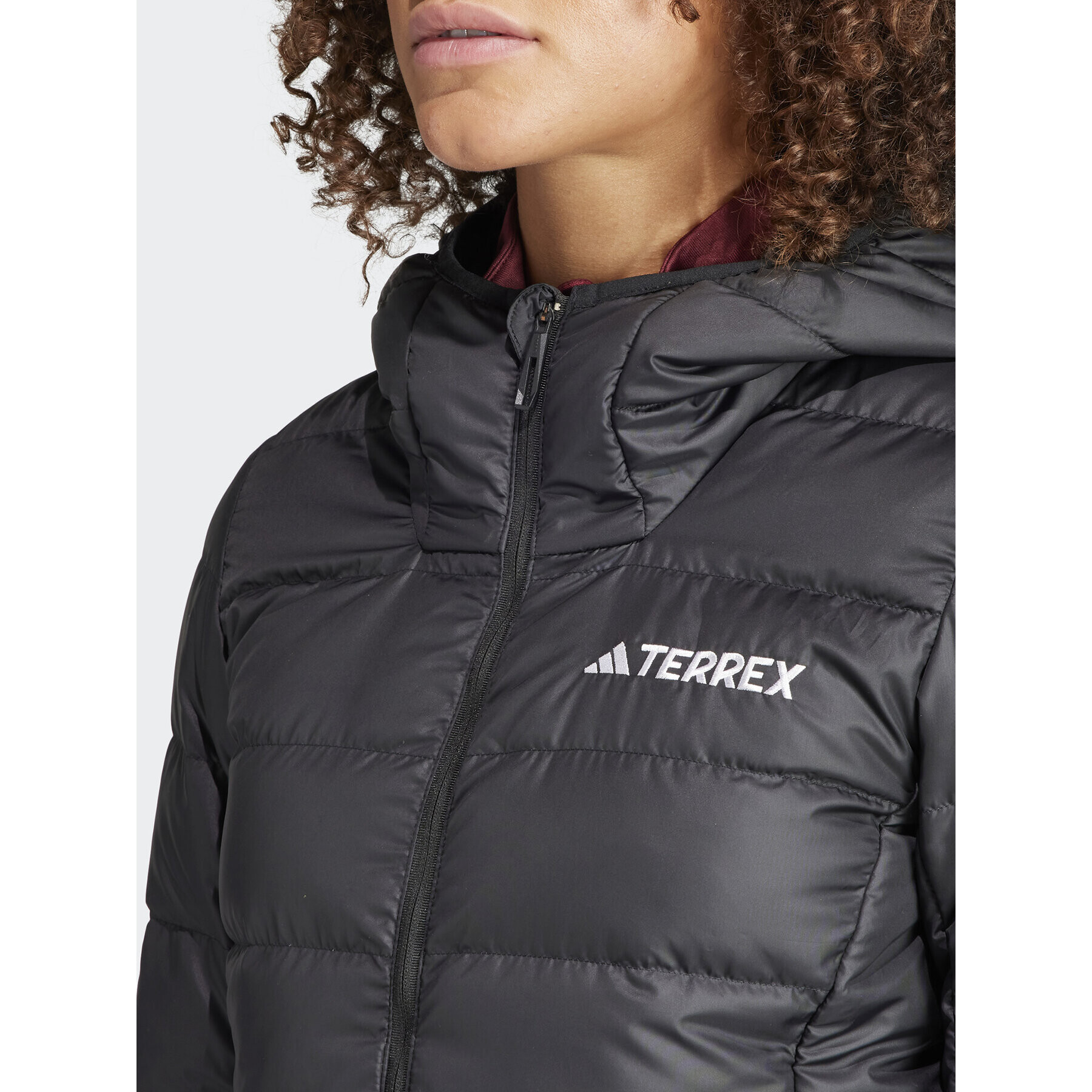 adidas Пухено яке Terrex Multi Light Down IP6034 Черен Slim Fit - Pepit.bg