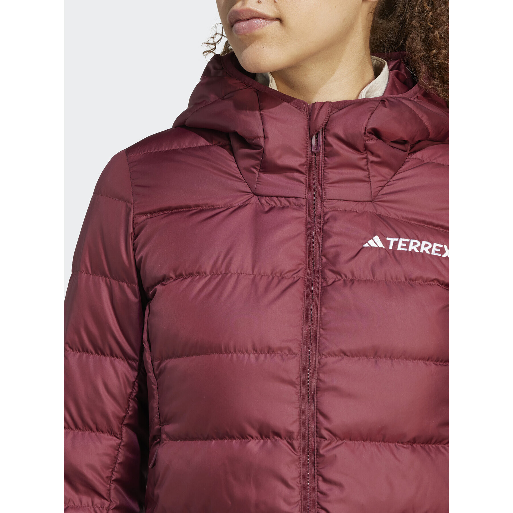 adidas Пухено яке Terrex Multi Light Down IP6035 Червен Slim Fit - Pepit.bg
