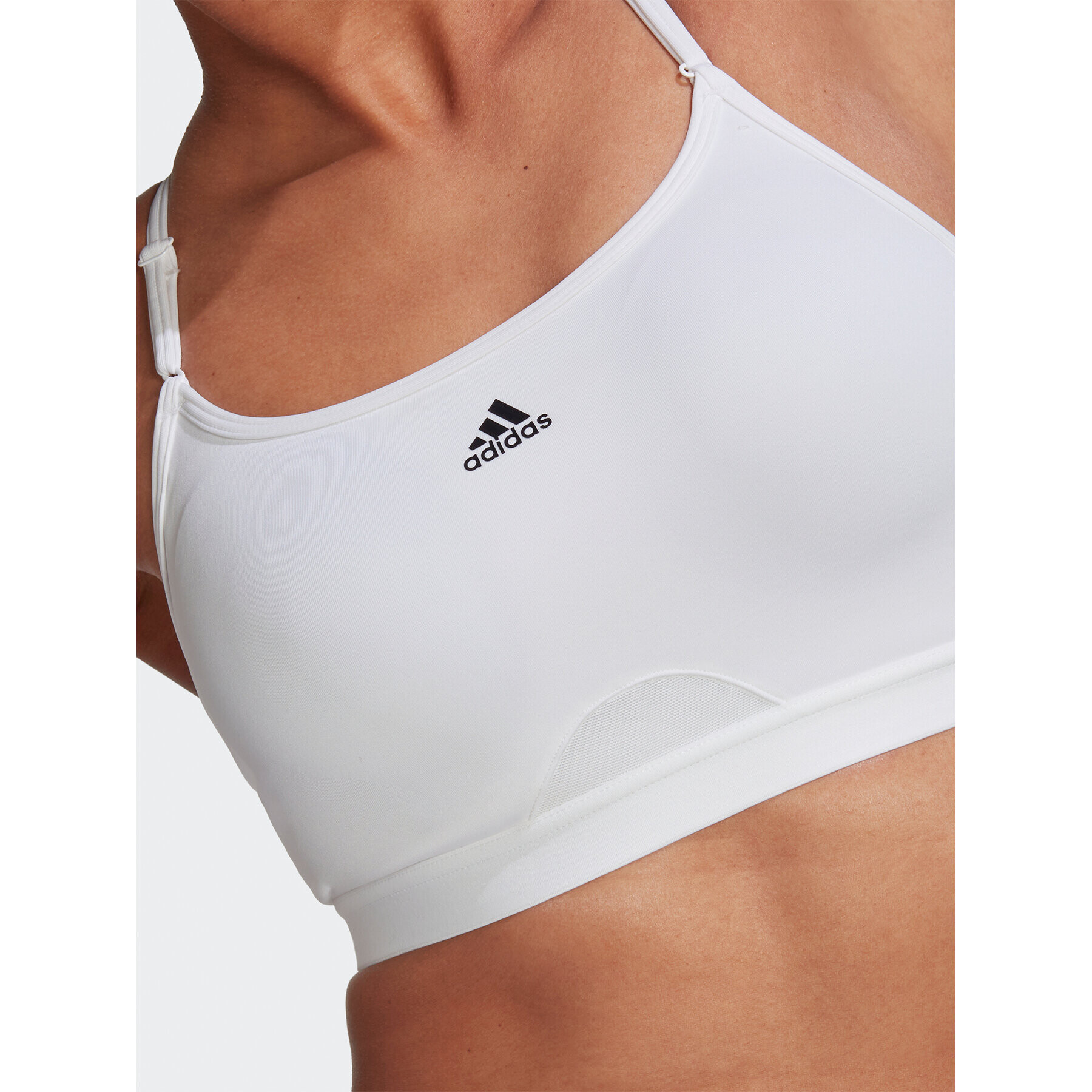 adidas Спортен сутиен Aeroreact Training Light-Support Bra HC5421 Бял - Pepit.bg