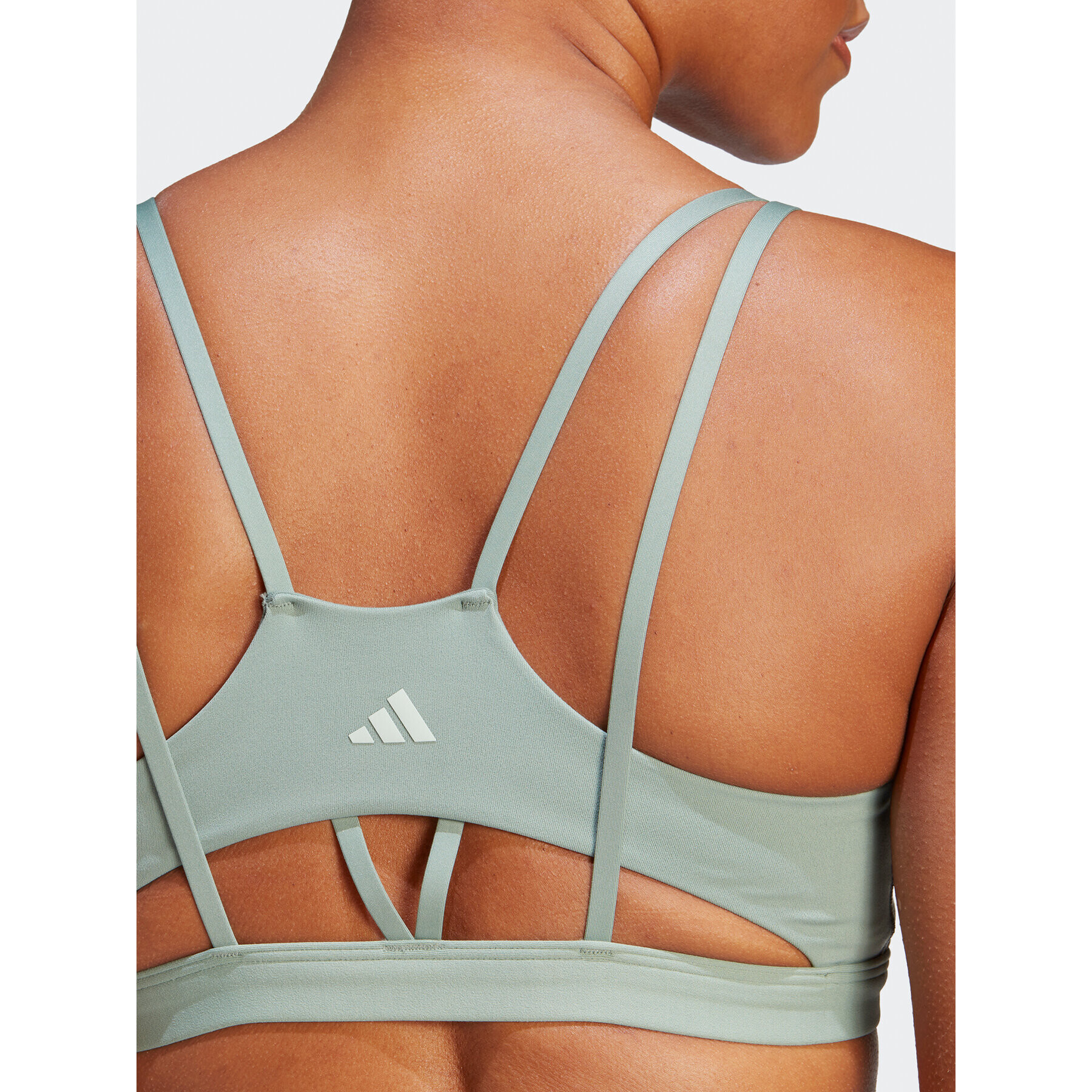 adidas Спортен сутиен Yoga Studio Luxe Light-Support HR3038 Зелен - Pepit.bg