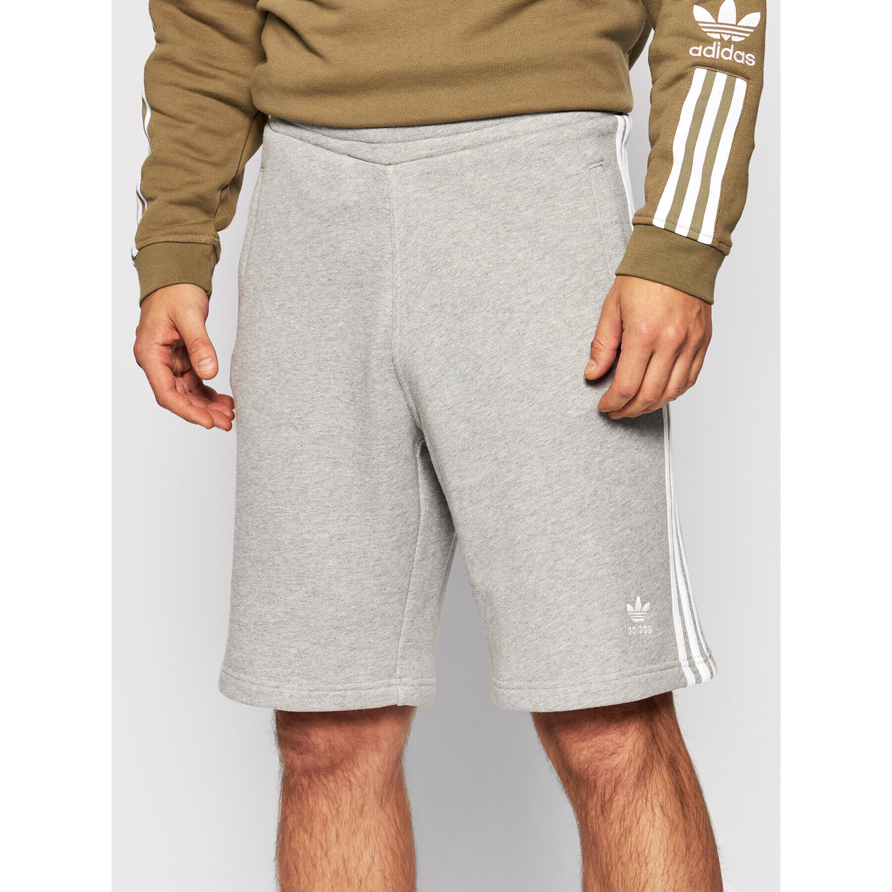 adidas Спортни шорти 3-Stripes DH5803 Сив Regular Fit - Pepit.bg