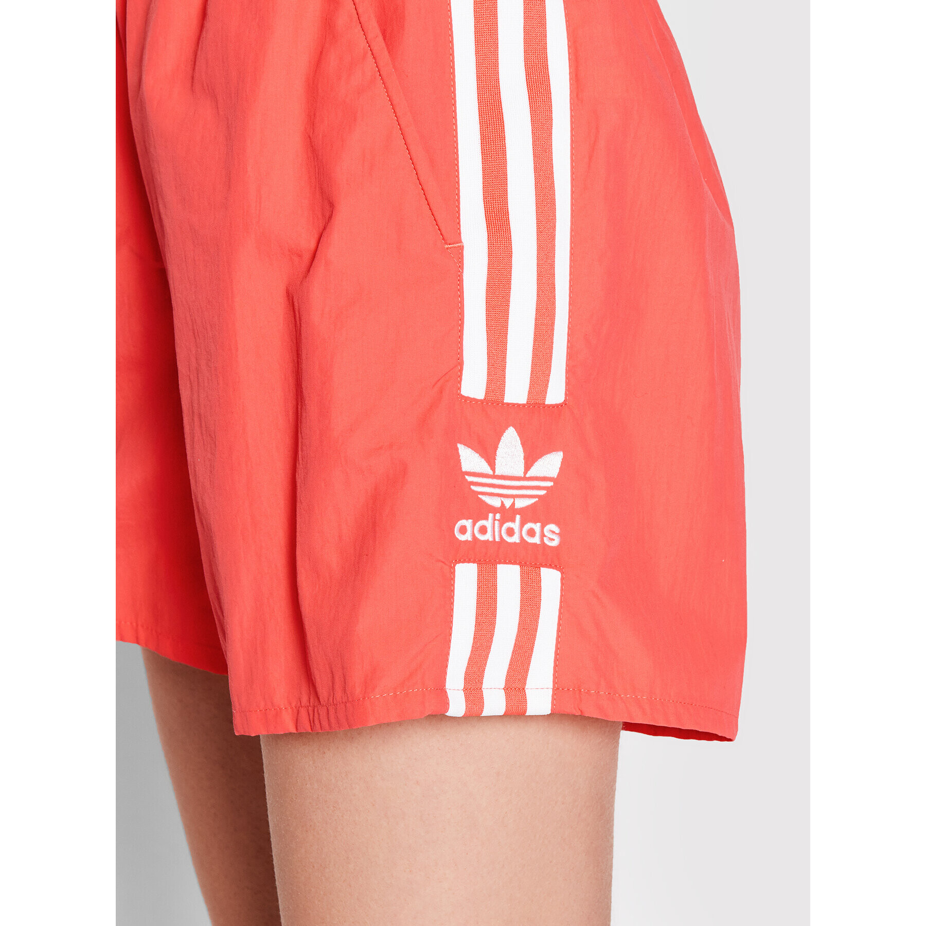 adidas Спортни шорти 3-Stripes HF7454 Розов Regular Fit - Pepit.bg