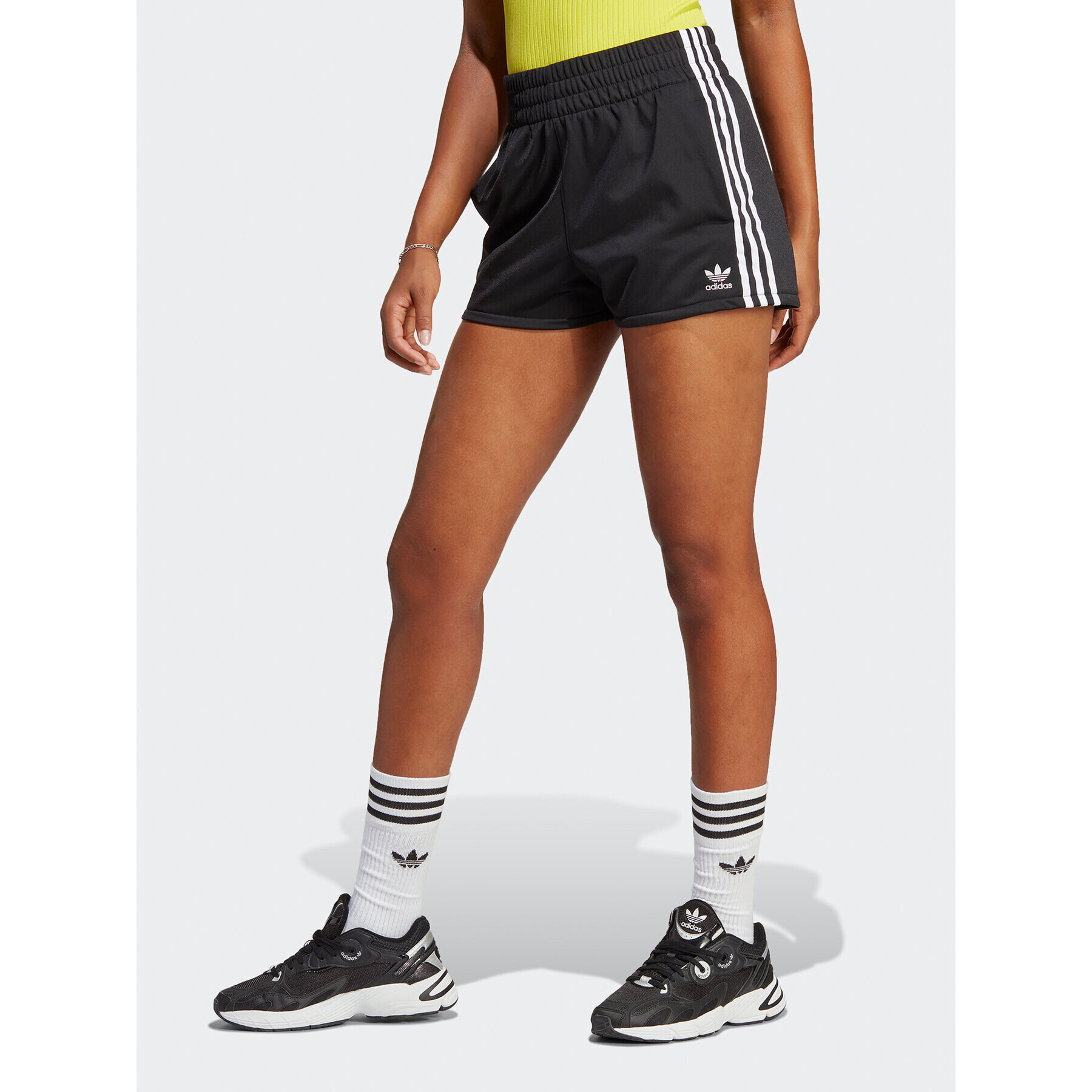 adidas Спортни шорти 3-Stripes IB7426 Черен Regular Fit - Pepit.bg