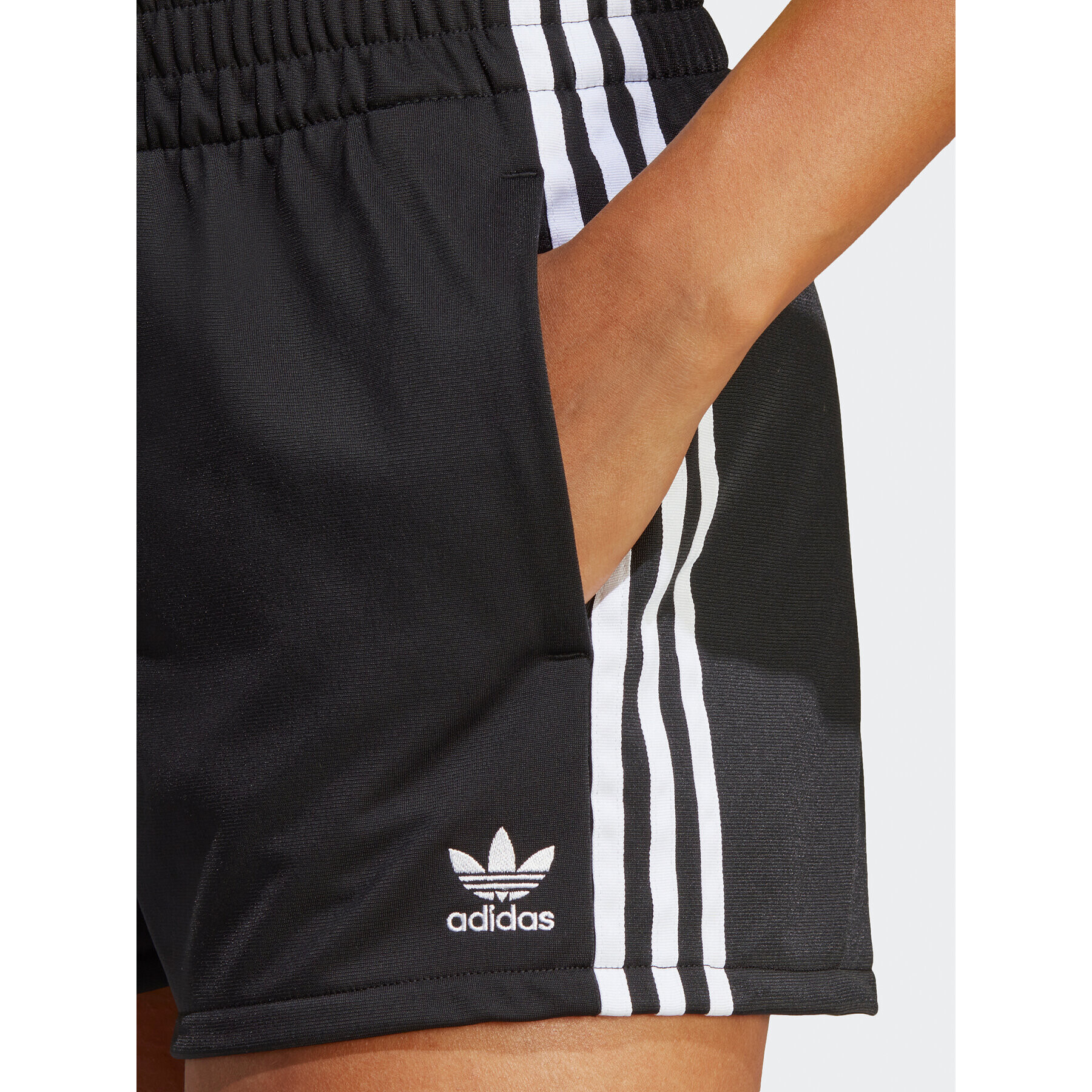 adidas Спортни шорти 3-Stripes IB7426 Черен Regular Fit - Pepit.bg