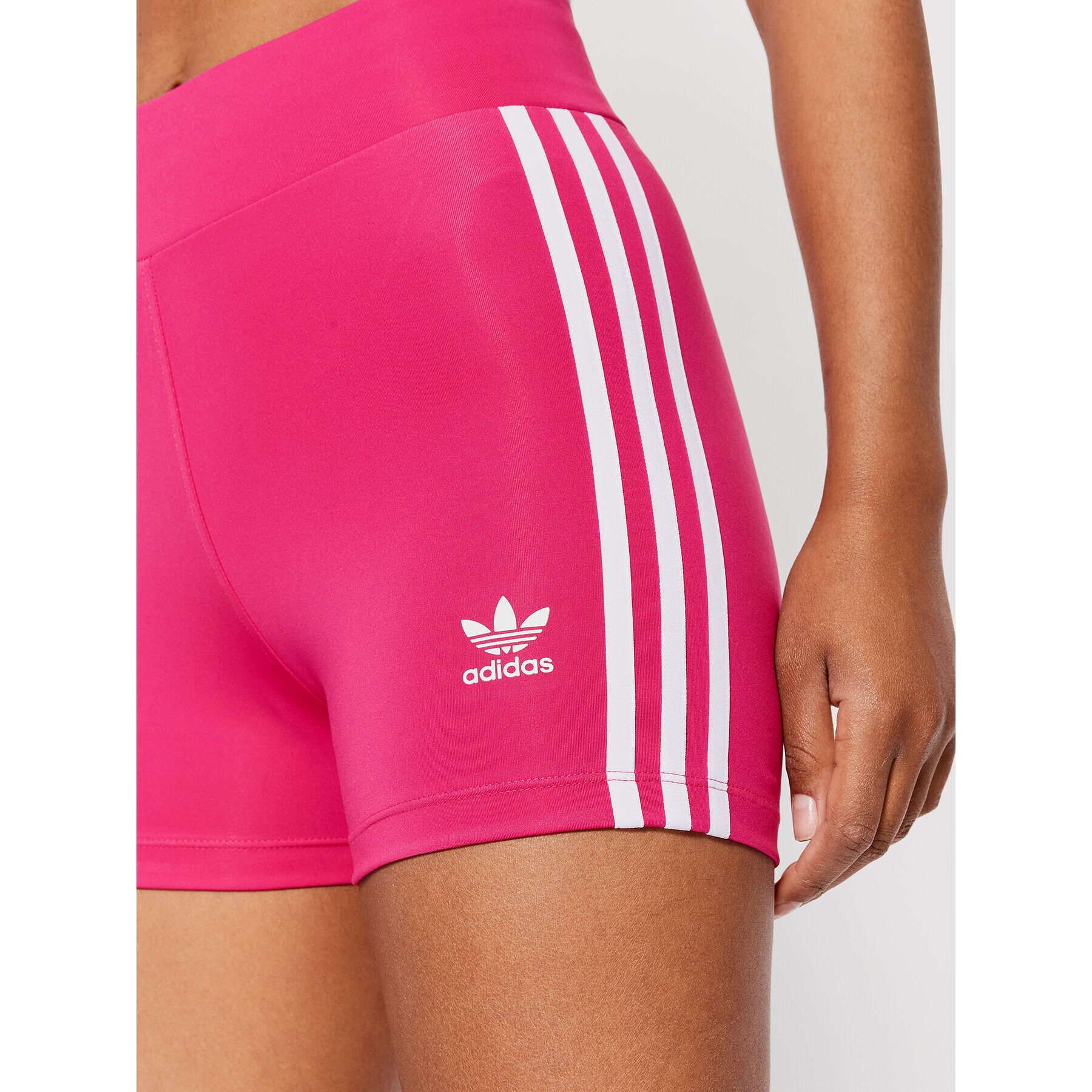 adidas Спортни шорти adicolor Classics Traceable HG6123 Розов Slim Fit - Pepit.bg