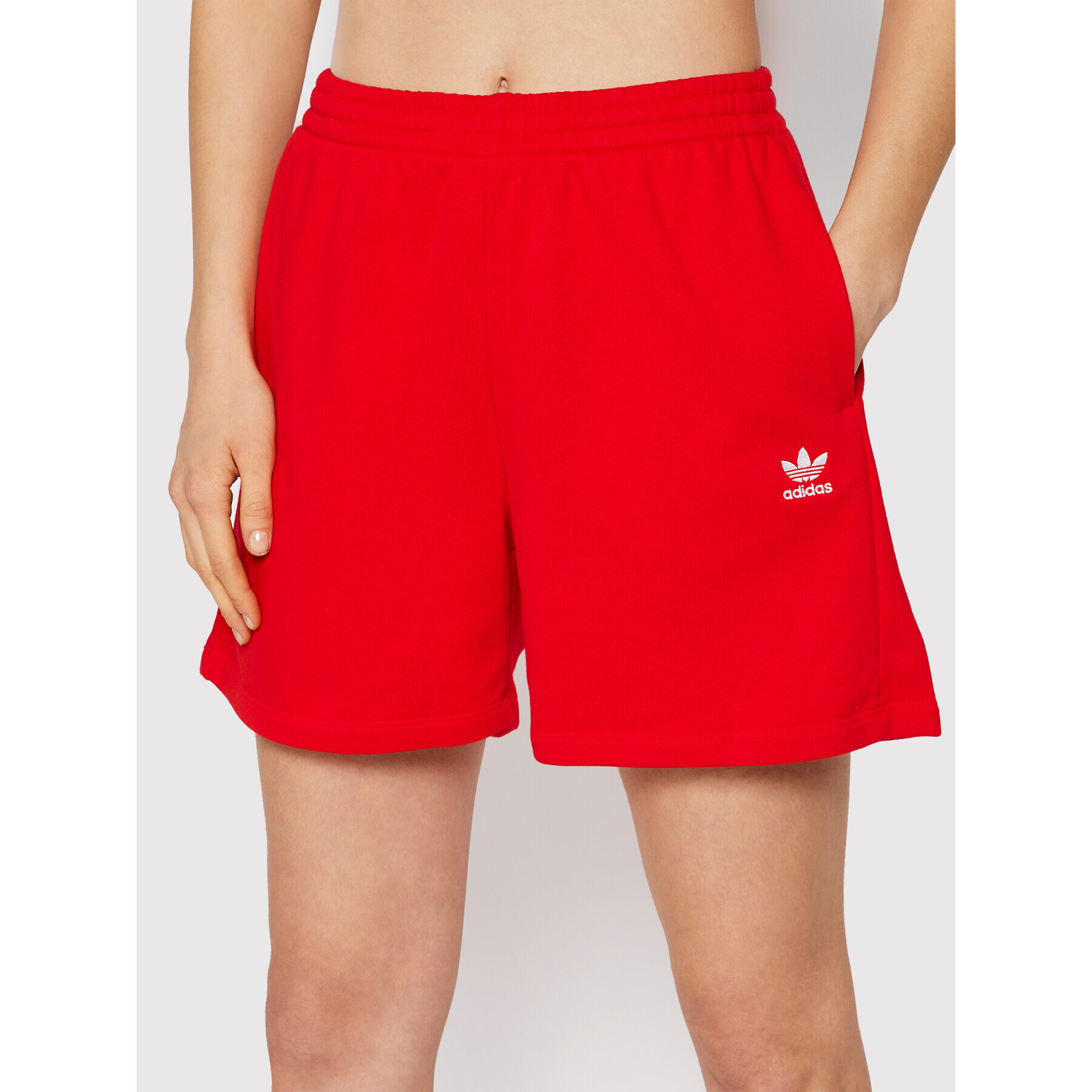 adidas Спортни шорти adicolor Essentials French Terry HC0628 Червен Standard Fit - Pepit.bg