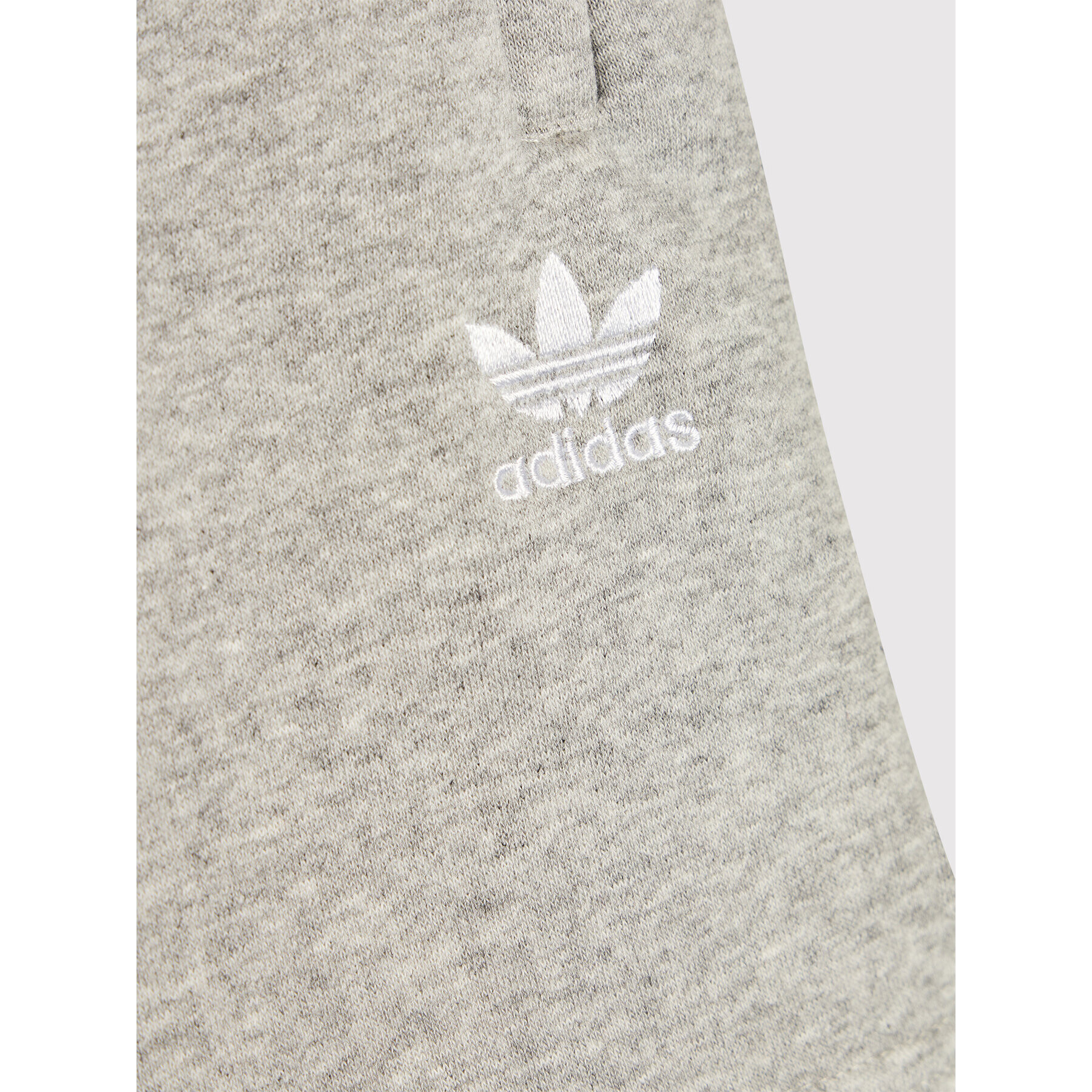 adidas Спортни шорти adicolor HD2062 Сив Regular Fit - Pepit.bg