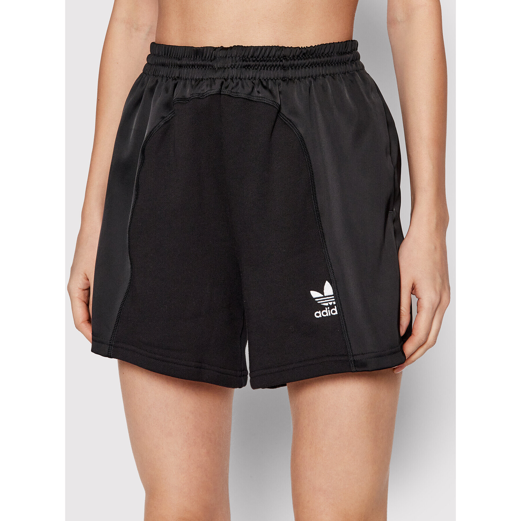 adidas Спортни шорти adicolor Split Trefoil HC7036 Черен Relaxed Fit - Pepit.bg