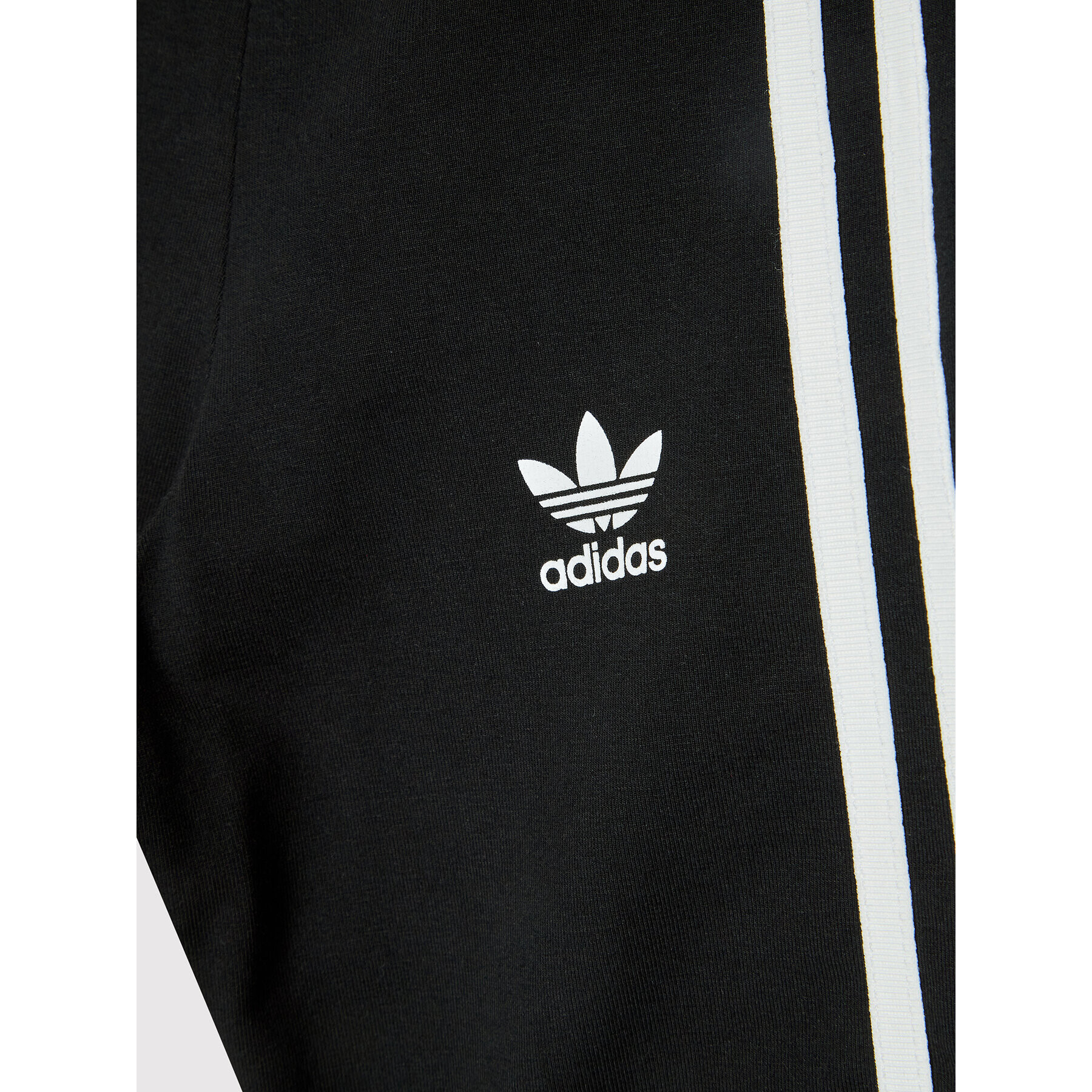 adidas Спортни шорти adicolor Cycling HD2038 Черен Slim Fit - Pepit.bg