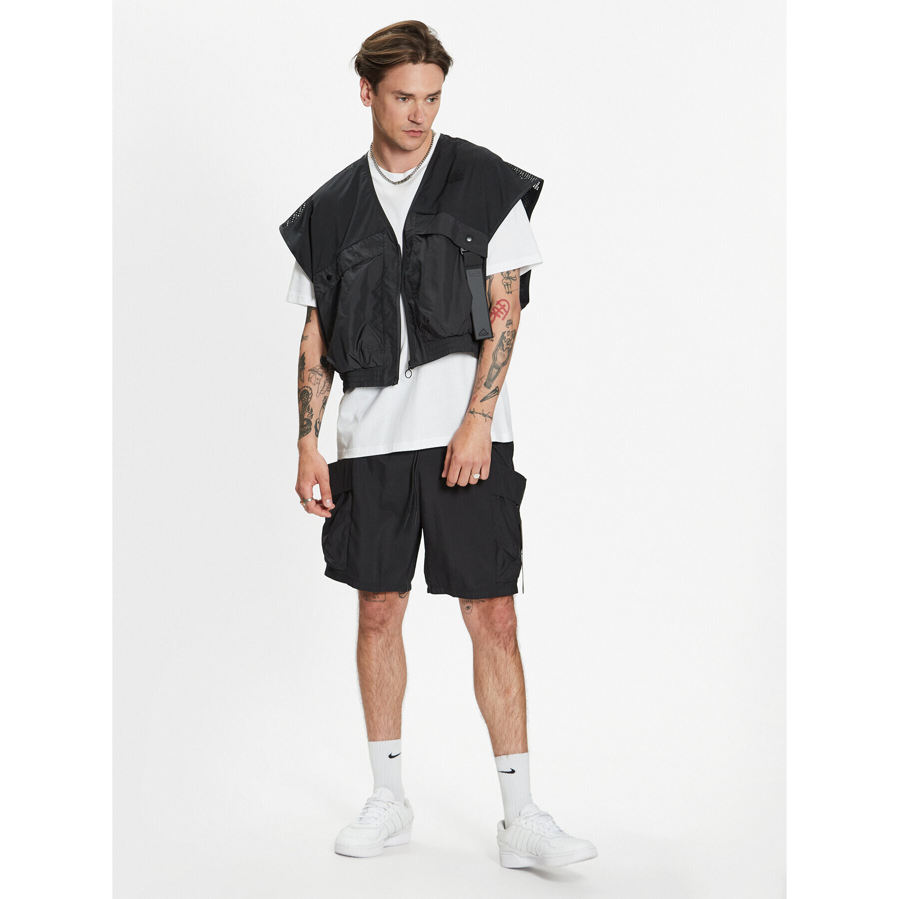 adidas Спортни шорти City Escape Cargo Shorts IC6737 Черен Regular Fit - Pepit.bg