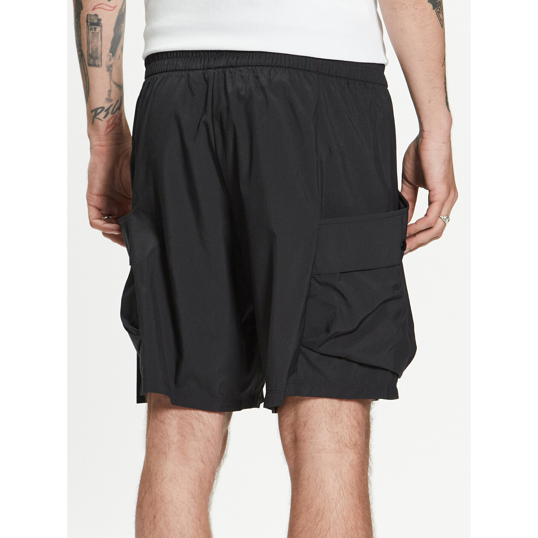 adidas Спортни шорти City Escape Cargo Shorts IC6737 Черен Regular Fit - Pepit.bg