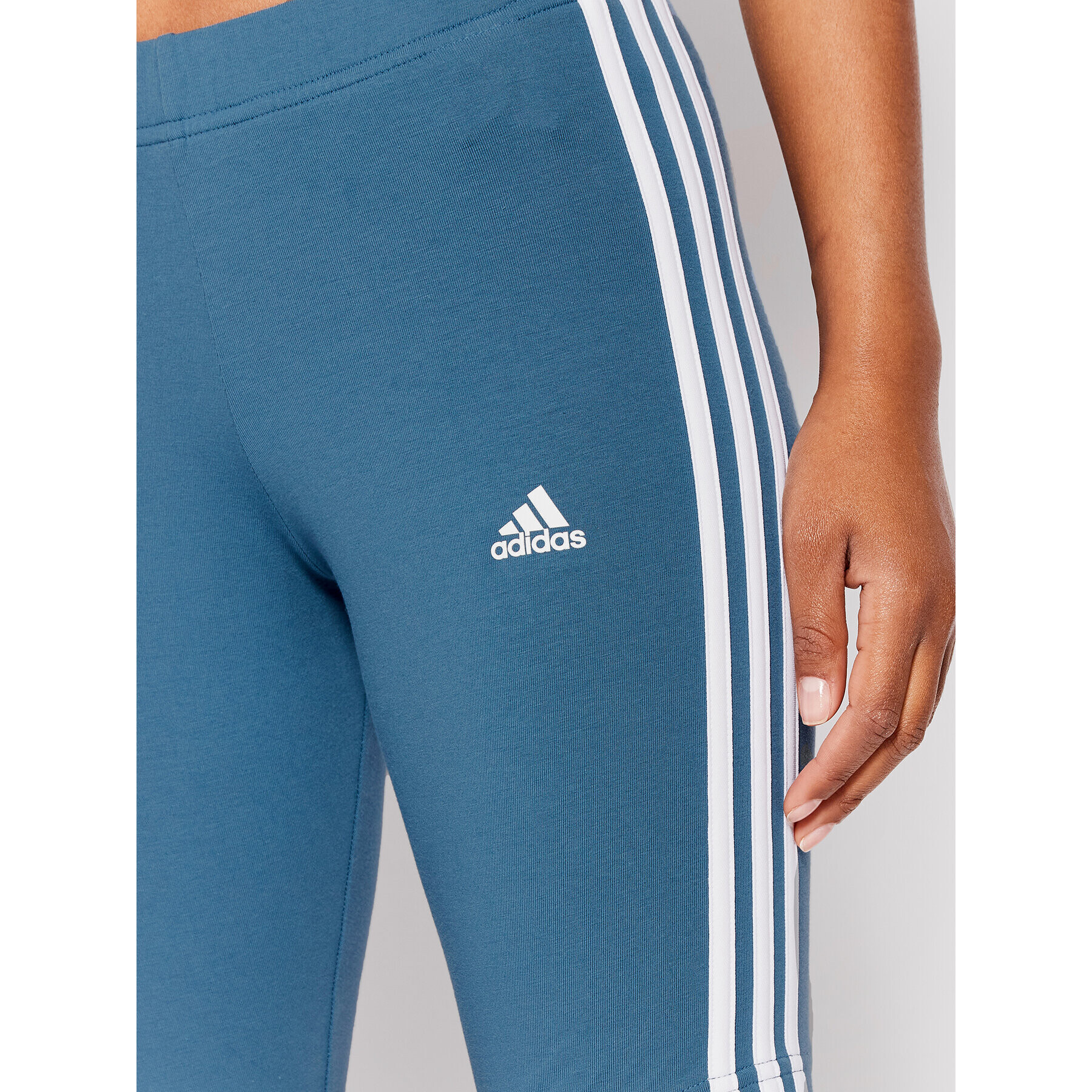 adidas Спортни шорти Essentials 3-Stripes Bike HD1803 Син Slim Fit - Pepit.bg