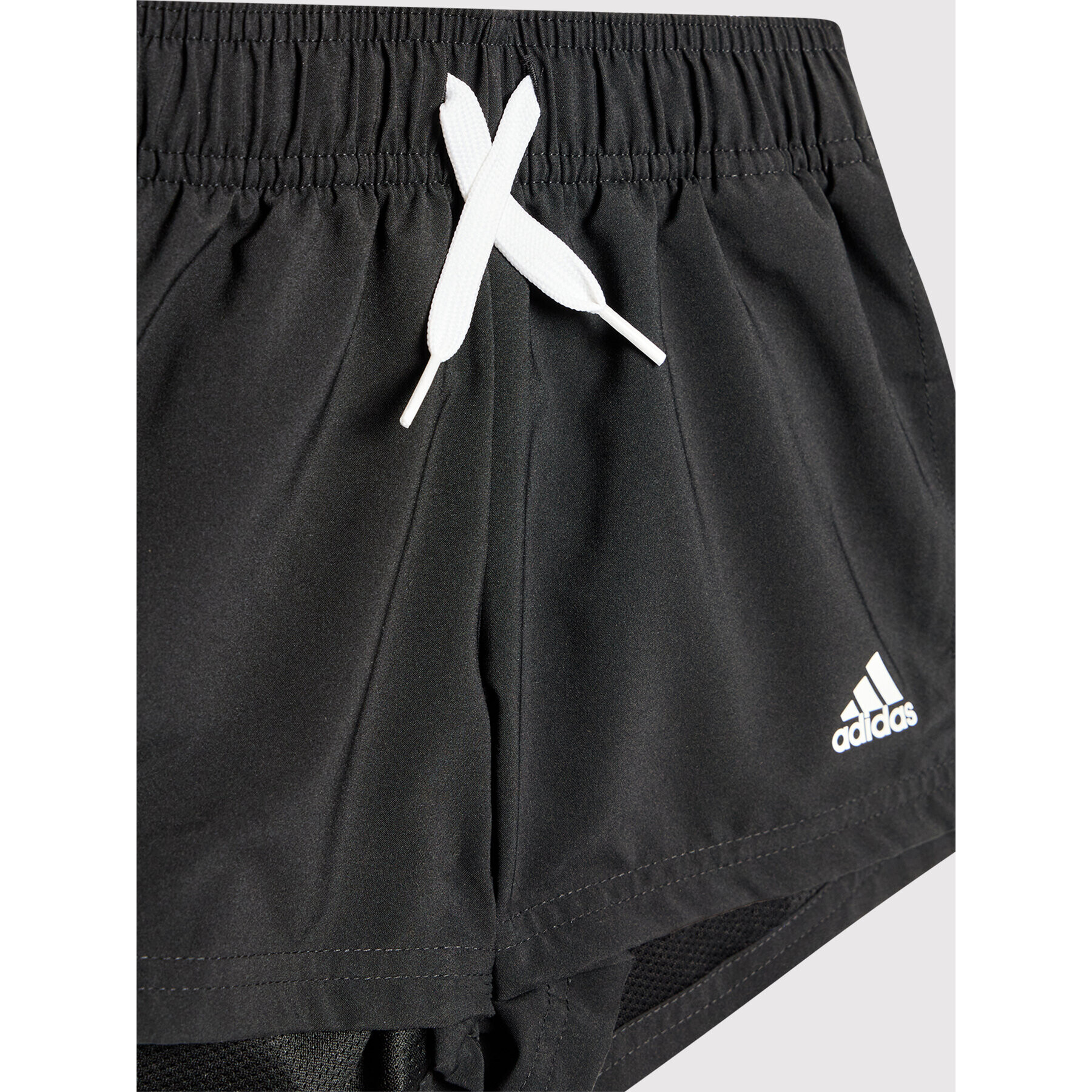 adidas Спортни шорти Essentials Chelsea GN4097 Черен Regular Fit - Pepit.bg