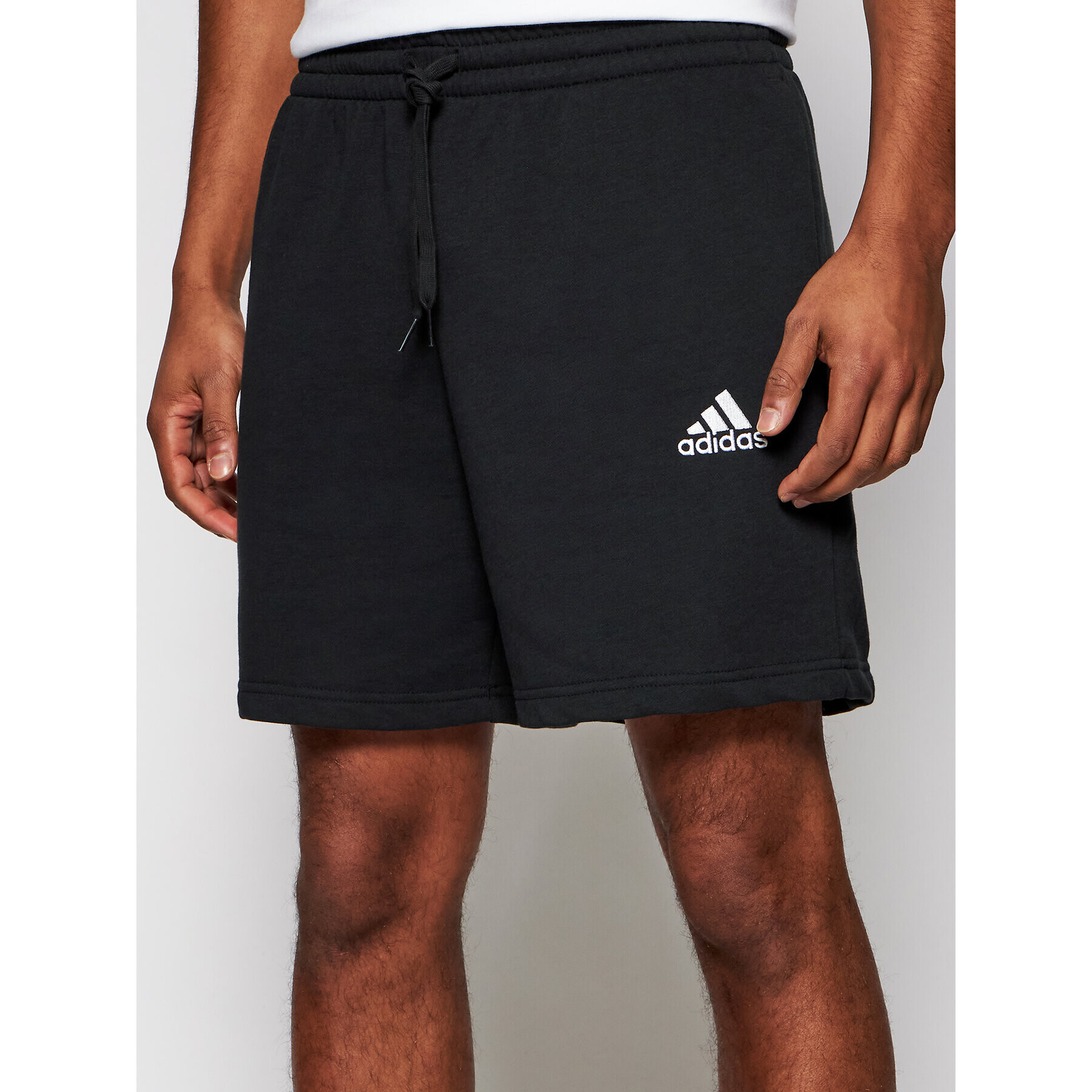 adidas Спортни шорти Essentials GK9600 Черен Regular Fit - Pepit.bg